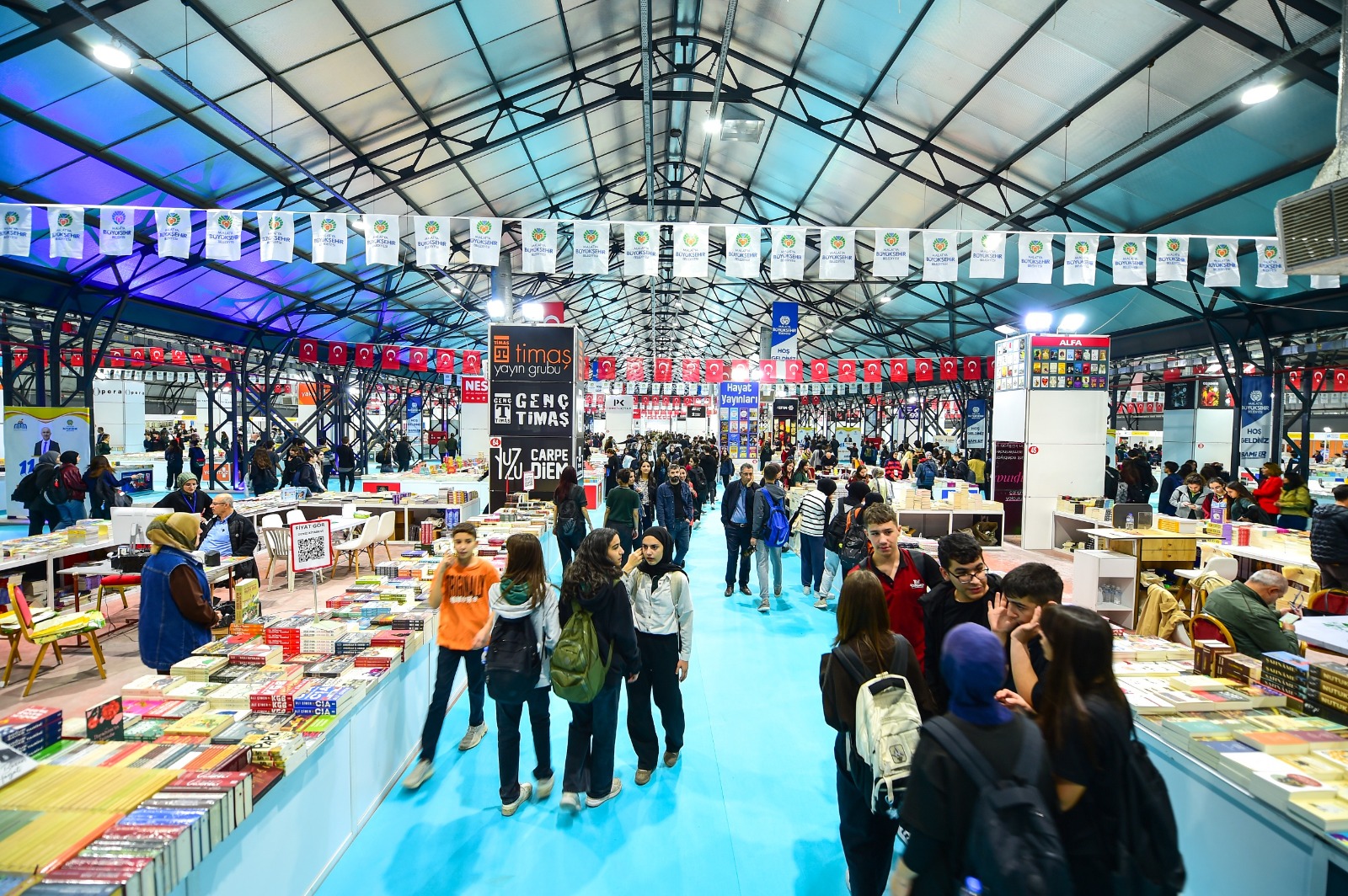 11.  MALATYA ANADOLU KİTAP VE KÜLTÜR FUARI KİTAPSEVERLERE KAPILARINI AÇTI