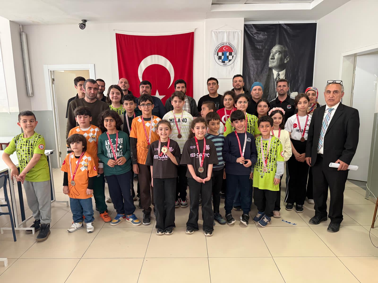 23 Nisan Ulusal Egemenlik ve Çocuk Bayramı Satranç Turnuvası Tamamlandı.