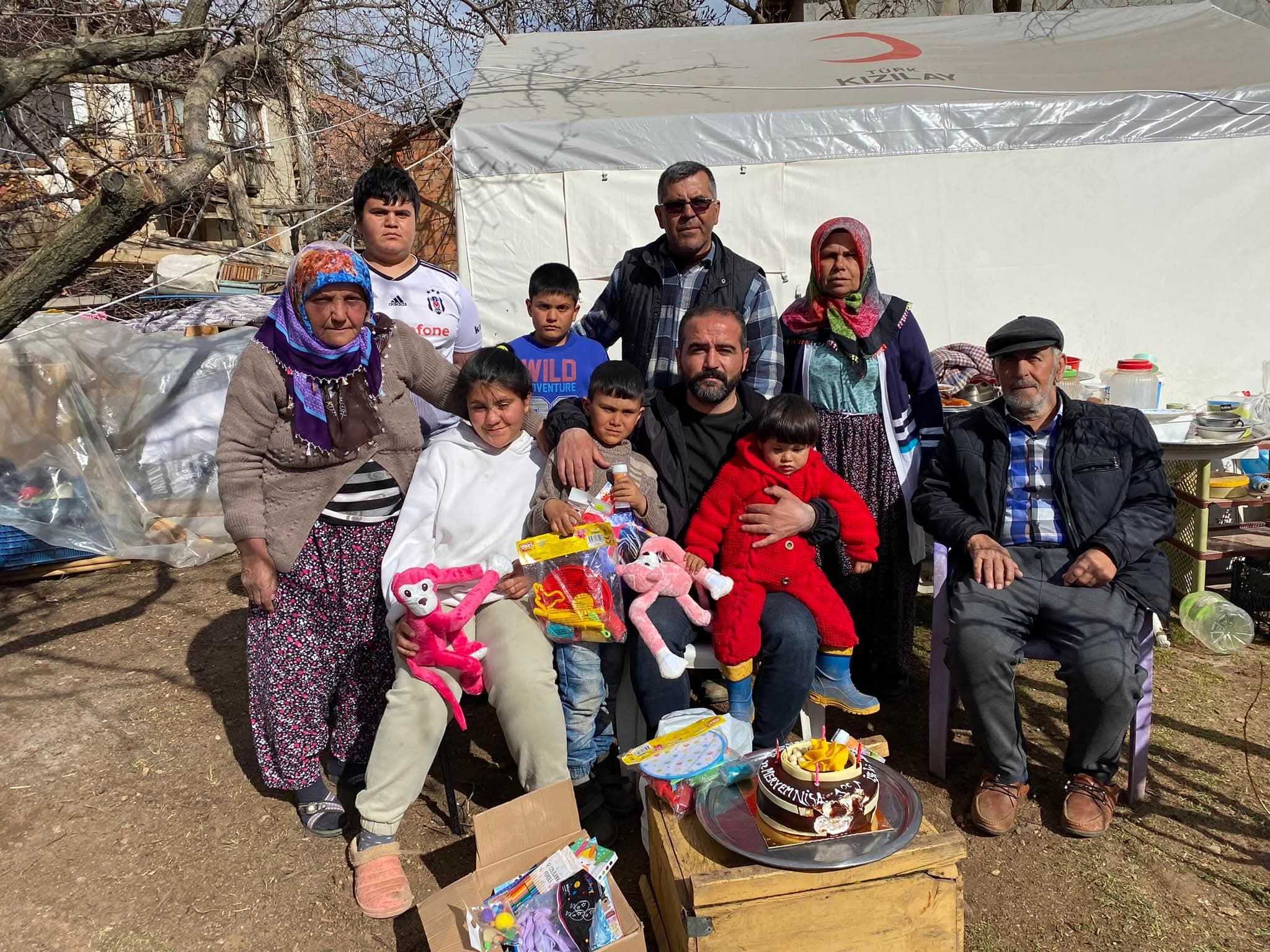6 Şubat’ta Sahadaydılar: Malatya Ülkü Ocakları Milletin Yanında