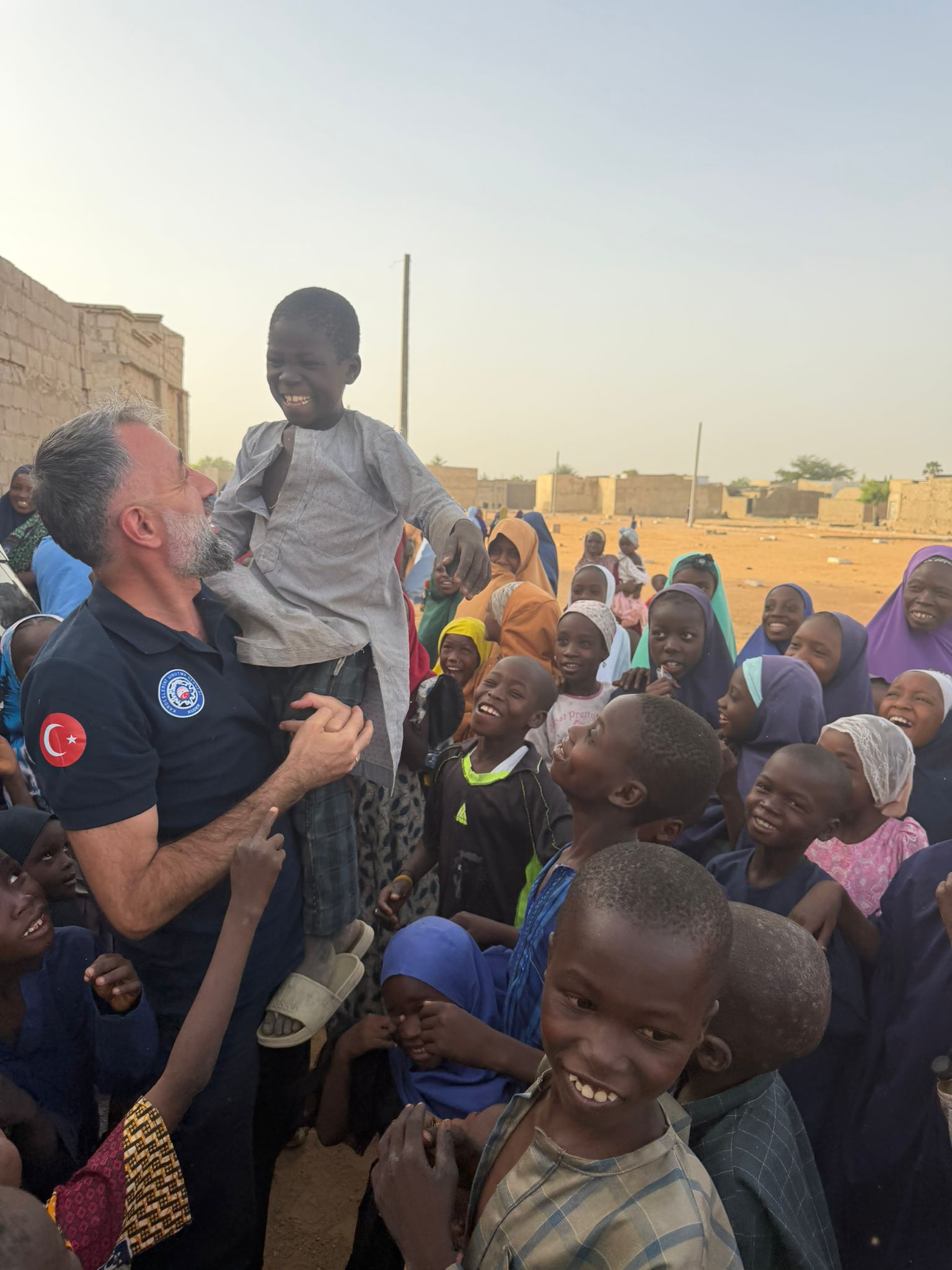 Afrika’da Kurban Bereketi: Kardeşlerini Unutma Derneği Hazırlıklara Başladı.