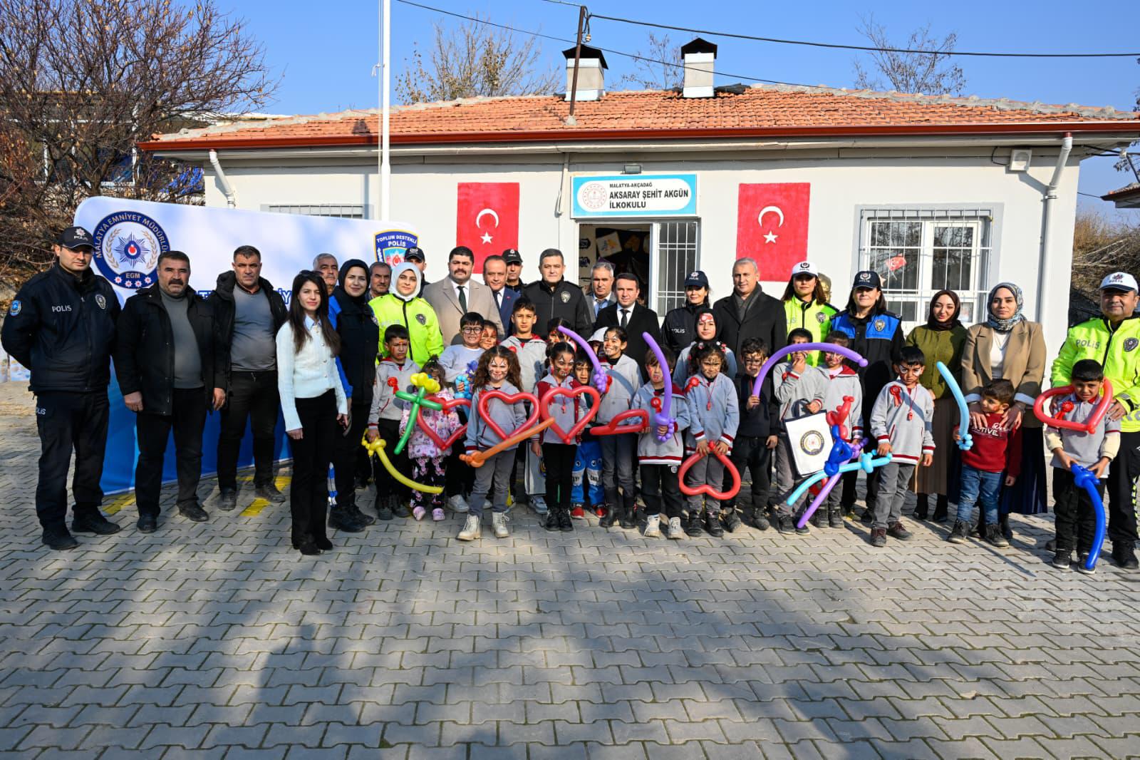 Akçadağ’da Yürekleri Isıtan Ziyaret: Sevgiyle Güçlü, Güvenle Mutluyuz