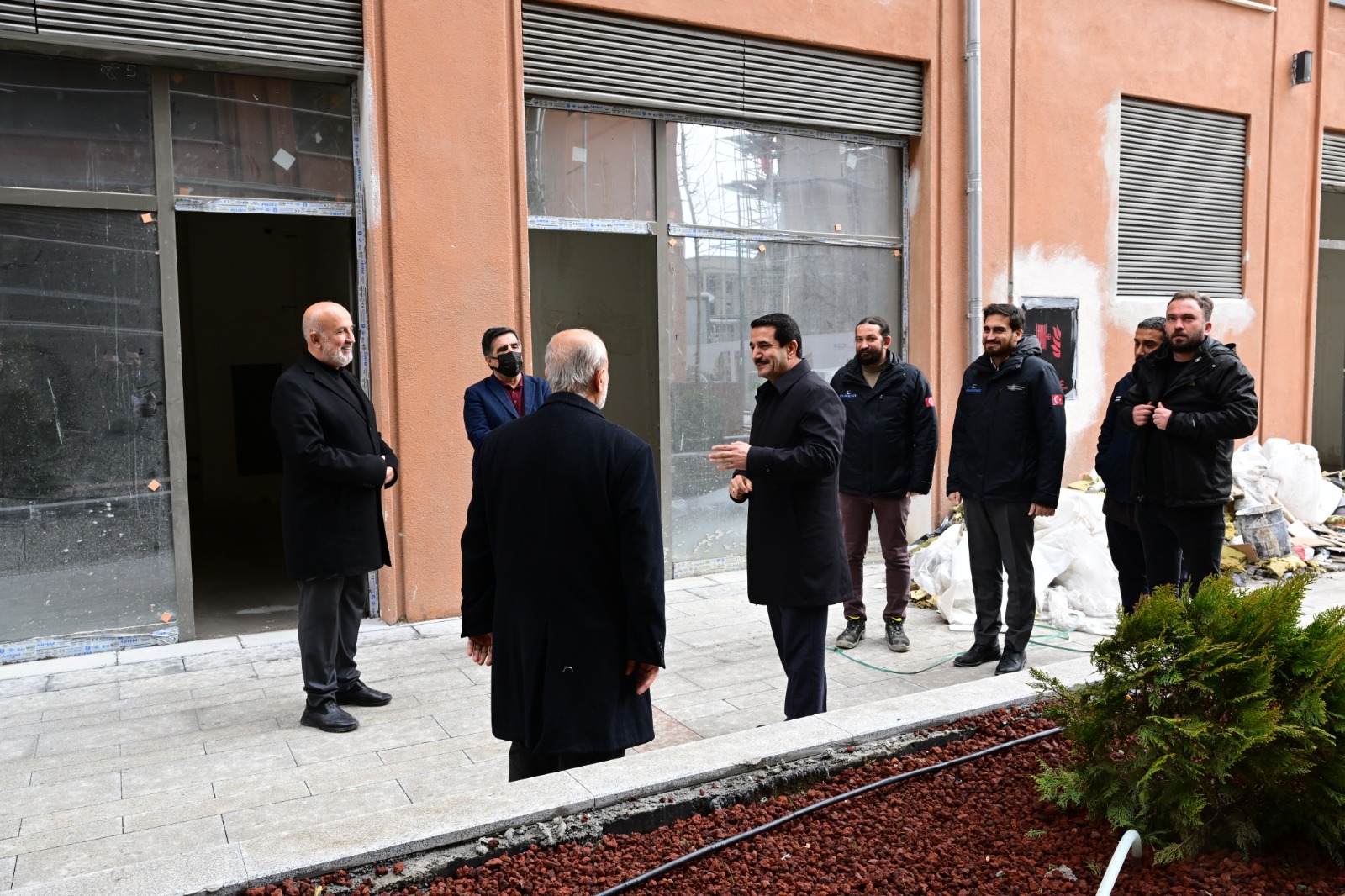 AKPINAR ÇARŞI MERKEZİ TESLİME HAZIR: BAŞKAN TAŞKIN SAHADA İNCELEDİ