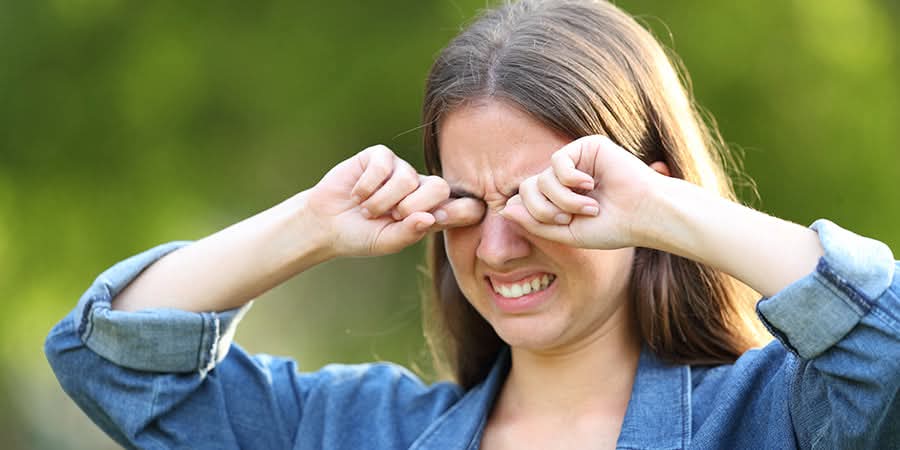 Baharda Gözlerinizi Ovuşturmak Kalıcı Hasara Yol Açabilir!.
