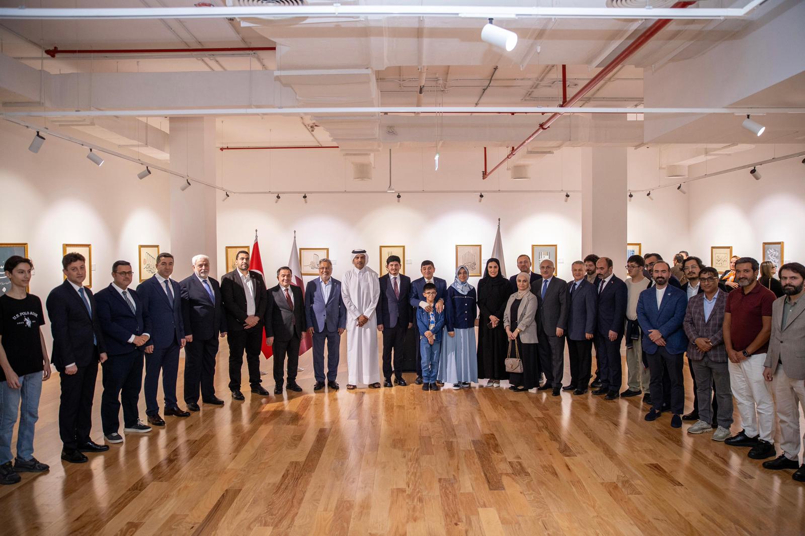 Basın Bülteni - Âdil-i Mutlak Hat Eserleri Sergisi Katar’a Taşındı