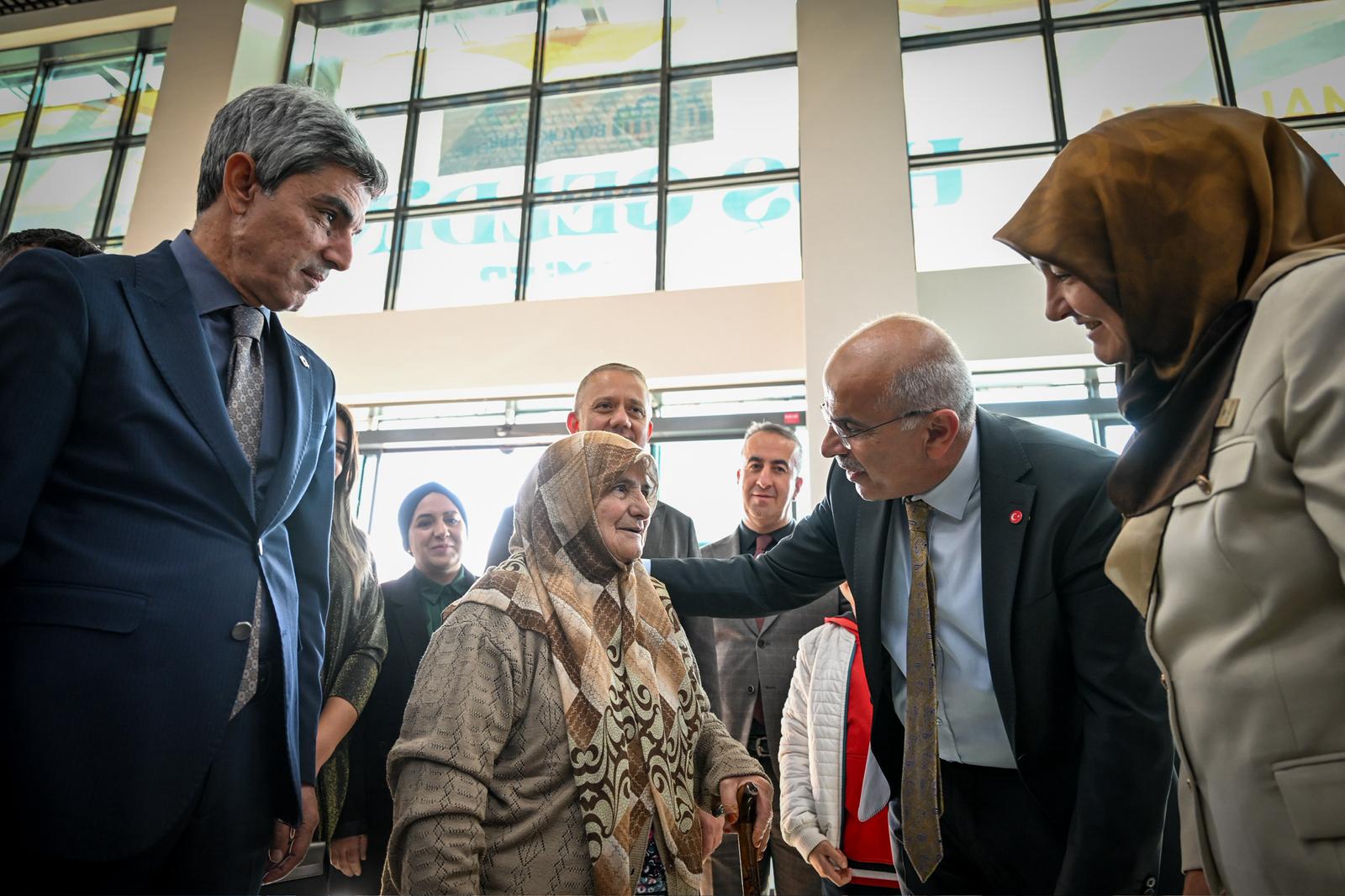 BAŞKAN ER “AZİM VE KARARLILIKLA BAŞARILAMAYACAK HİÇBİRŞEY YOK”