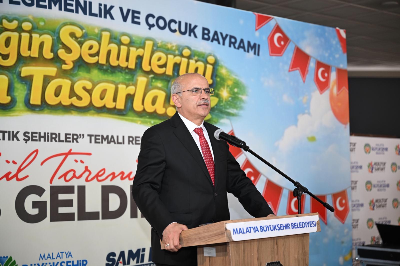 Başkan Er, Çocukların Çevre Hayaline Ortak Oldu.