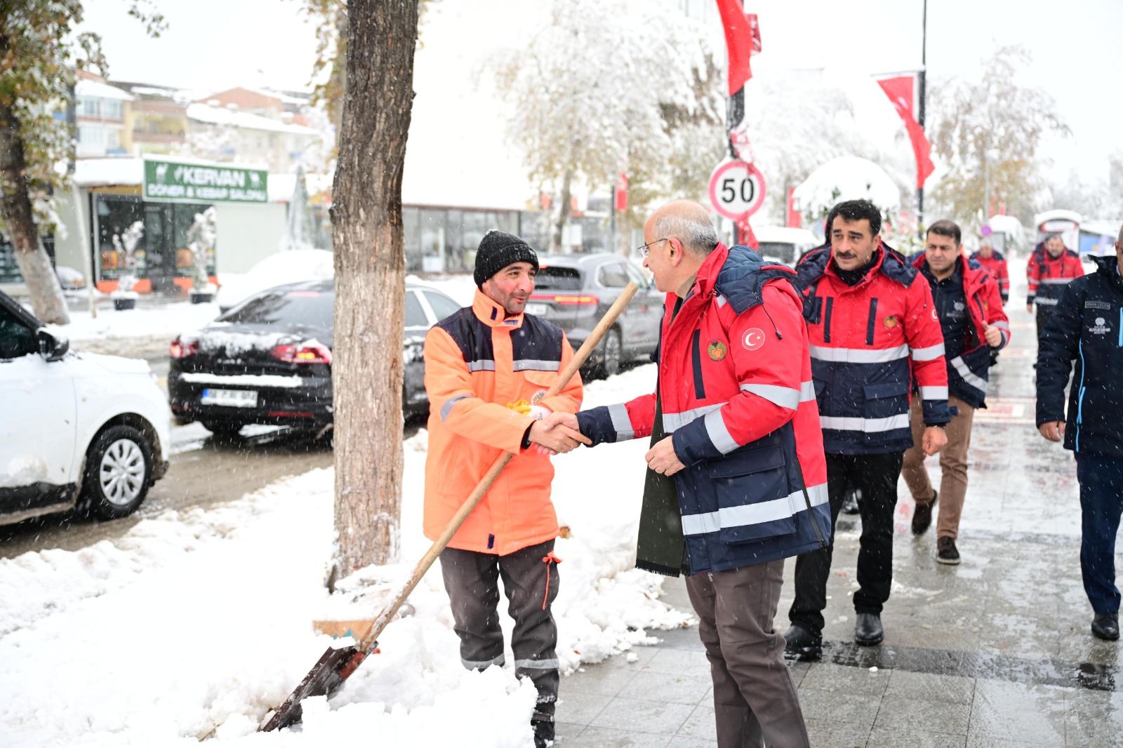 BAŞKAN ER, SAHA ÇALIŞMALARINA DEVAM EDİYOR