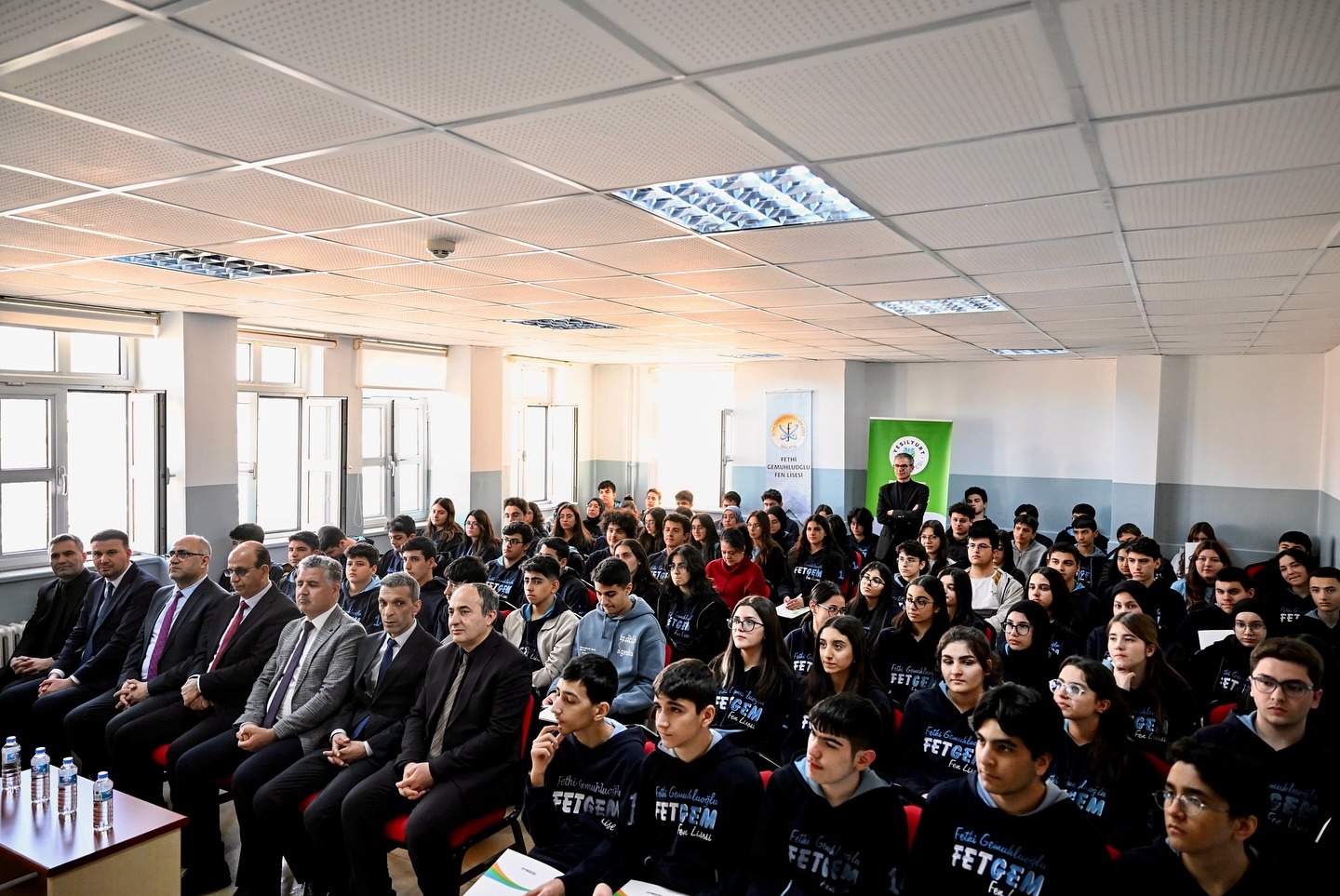 BAŞKAN GEÇİT, ‘AKLIMA TAKILDI’ PROJESİYLE ÖĞRENCİLERLE BULUŞTU