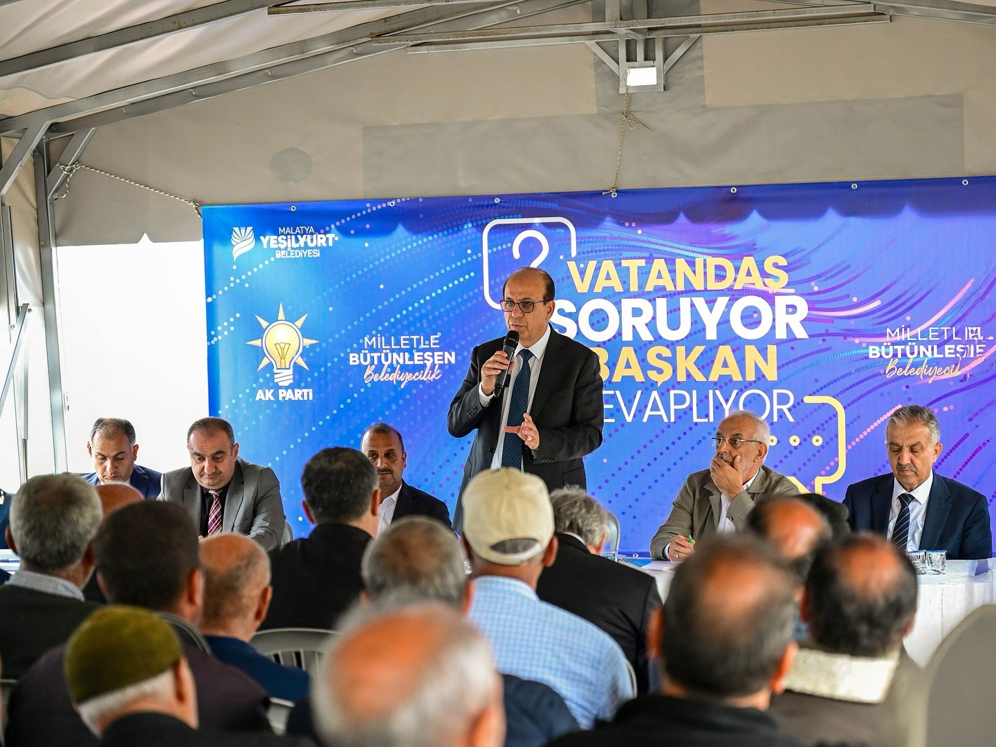 BAŞKAN GEÇİT: “İLÇEMİZDE ‘MİLLETLE BÜTÜNLEŞEN BELEDİYECİLİK’ ANLAYIŞI HÂKİM OLUYOR”