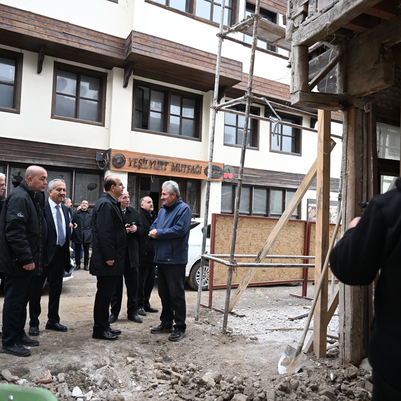 BAŞKAN GEÇİT: “RESTORASYON PROJELERİ ÇIRMIHTI’YA YENİ BİR ÇEHRE KAZANDIRIYOR