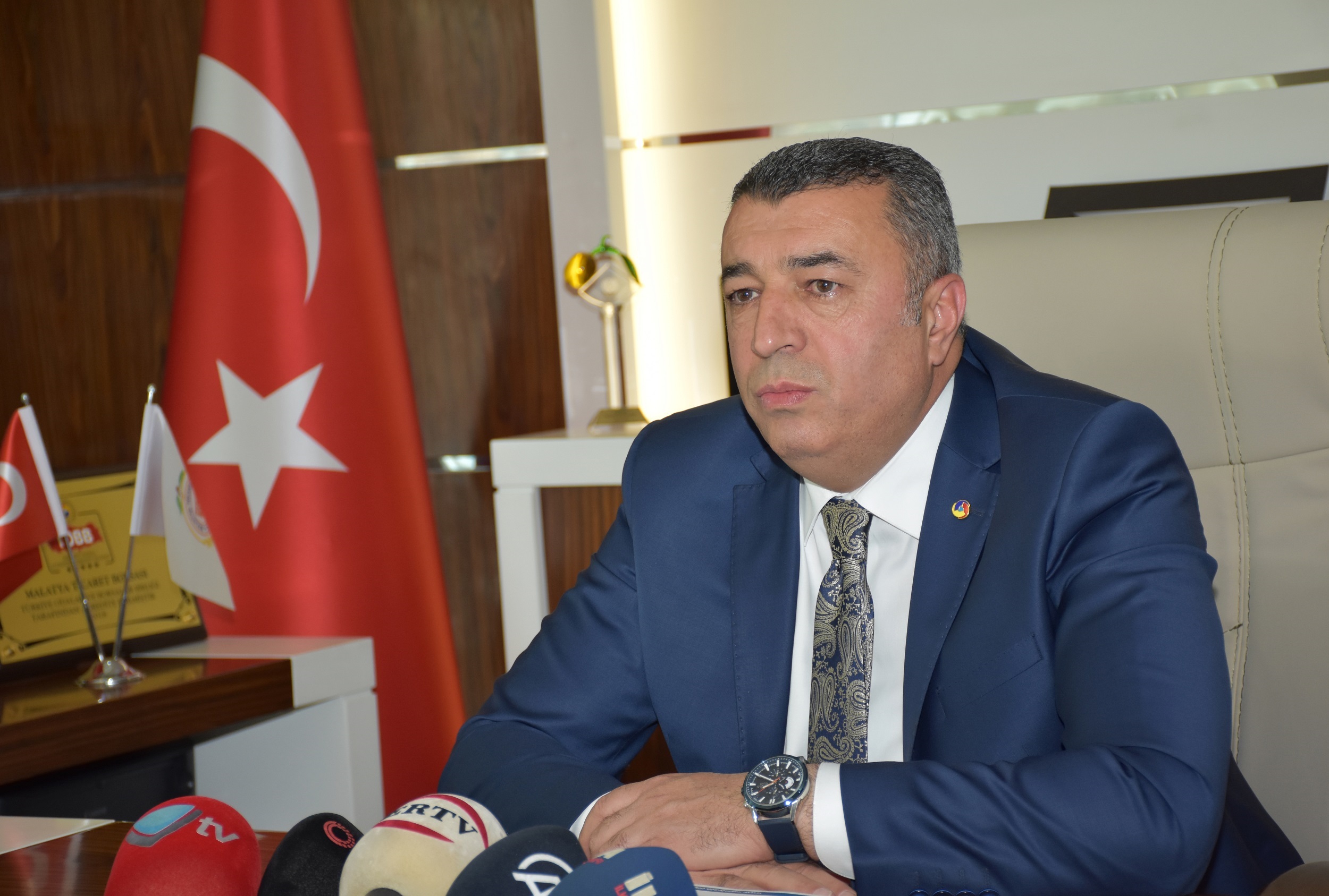 Başkan Özcan: “23 Nisan, Millet İradesinin ve Çocuklarımızın Bayramıdır.