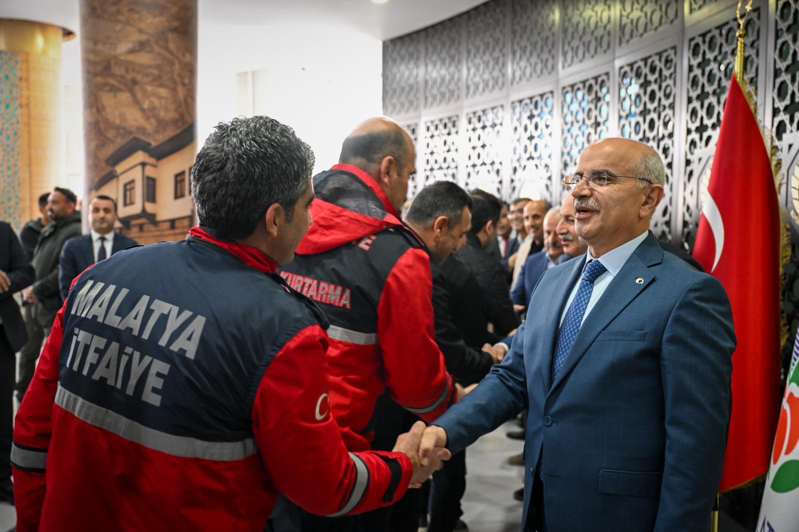 Başkan Sami Er, Bayramda Personelini Yalnız Bırakmadı.