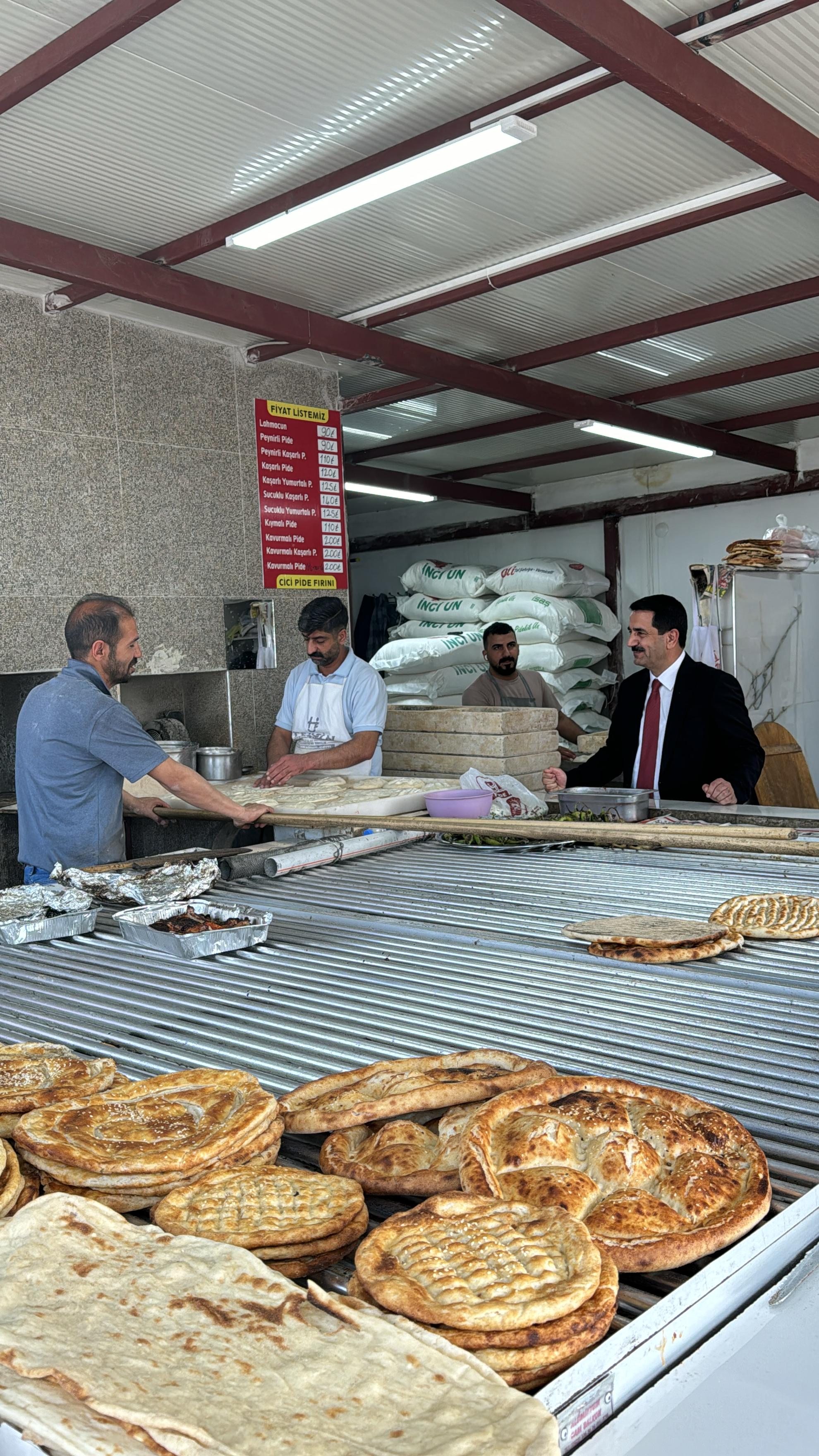 BAŞKAN TAŞKIN’DAN ESNAF ZİYARETİ