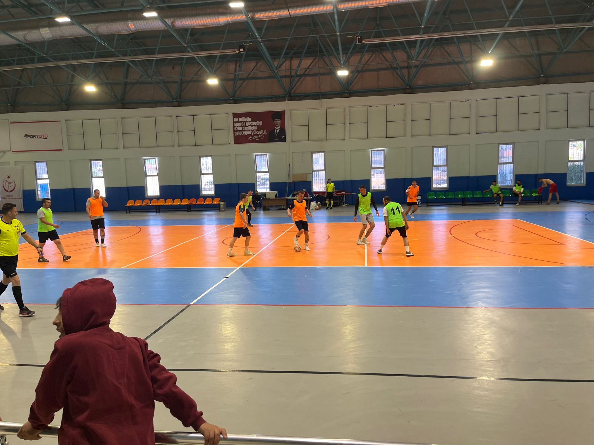 Battalgazi’de 29 Ekim’e Özel Futsal Turnuvası Başladı