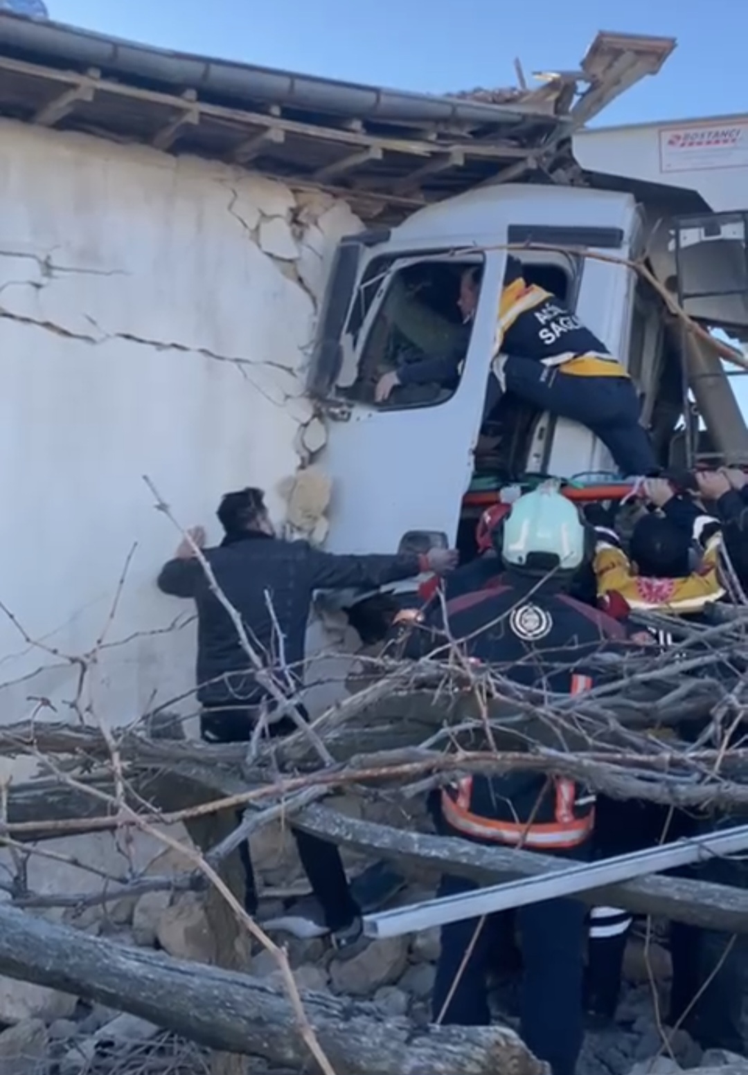 Battalgazi’de Tek Taraflı Trafik Kazası: Bir Kişi Yaralandı