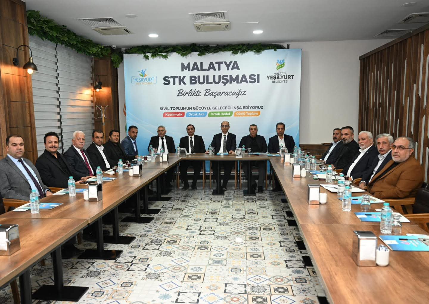 Birlik Çağrısı: Başkan Geçit STK’ları Masada Buluşturdu