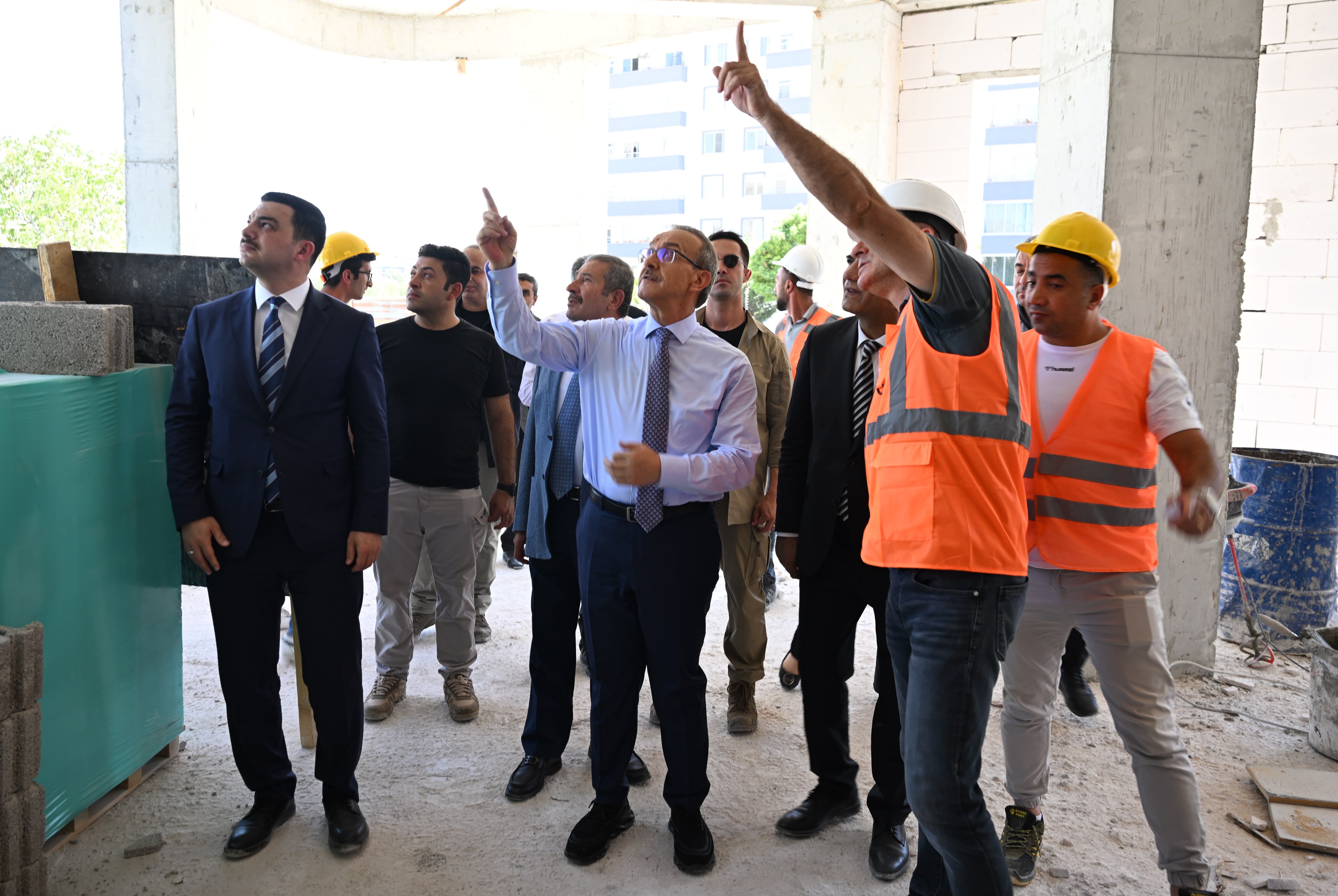 Darende'de Yoğun Program: Vali Seddar Yavuz Bir Dizi Ziyaret ve İncelemede Bulundu.
