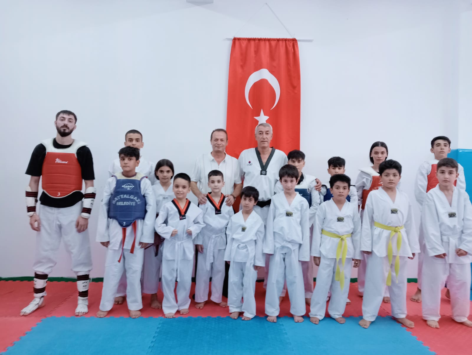 ESKİ AVRUPA TAEKWONDO ŞAMPİYONU MEHMET ÖZBAŞ..