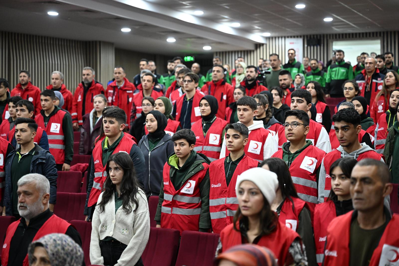 GÖNÜLLÜLER BATTALGAZİ’DE BULUŞTU: “HAZIR OLMALIYIZ”