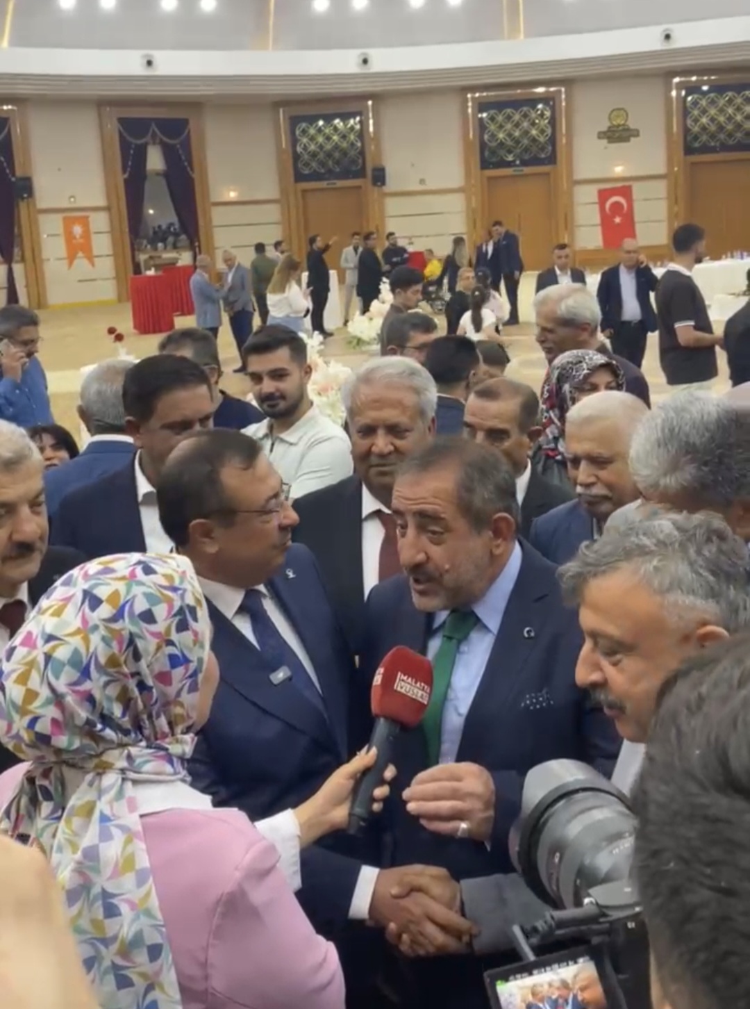 Halkla İç İçe Siyasetin Temsilcisi Murat Gümüş, Malatya’da Gönüllerde Yer Ediniyor.