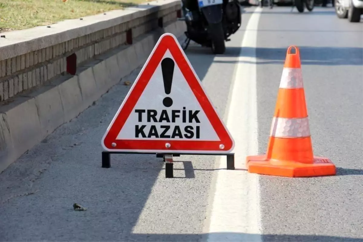 İnönü Caddesin'de Trafik Kazası
