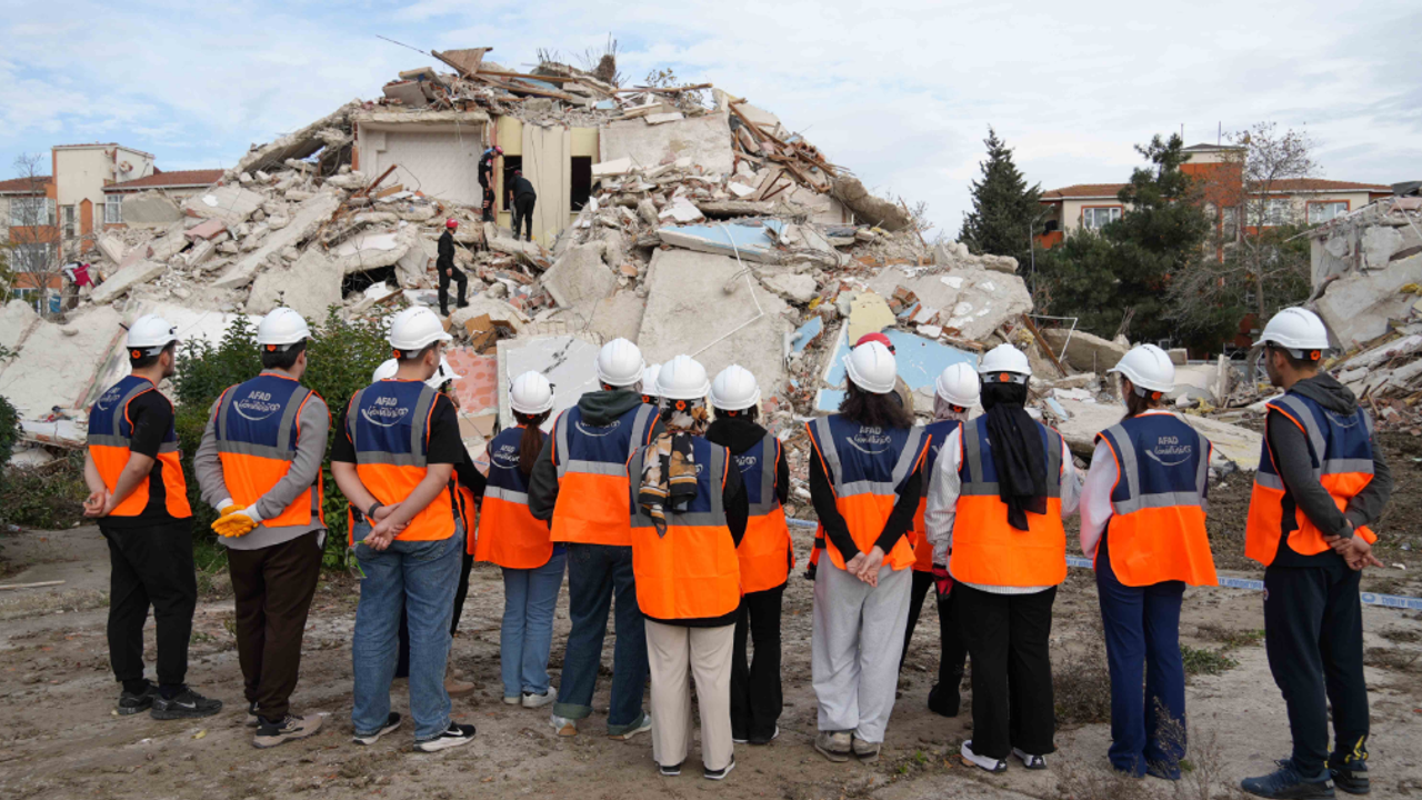 İstanbul Rumeli Üniversitesi Öğrencileri Destek AFAD Gönüllülüğü Eğitimi Aldı