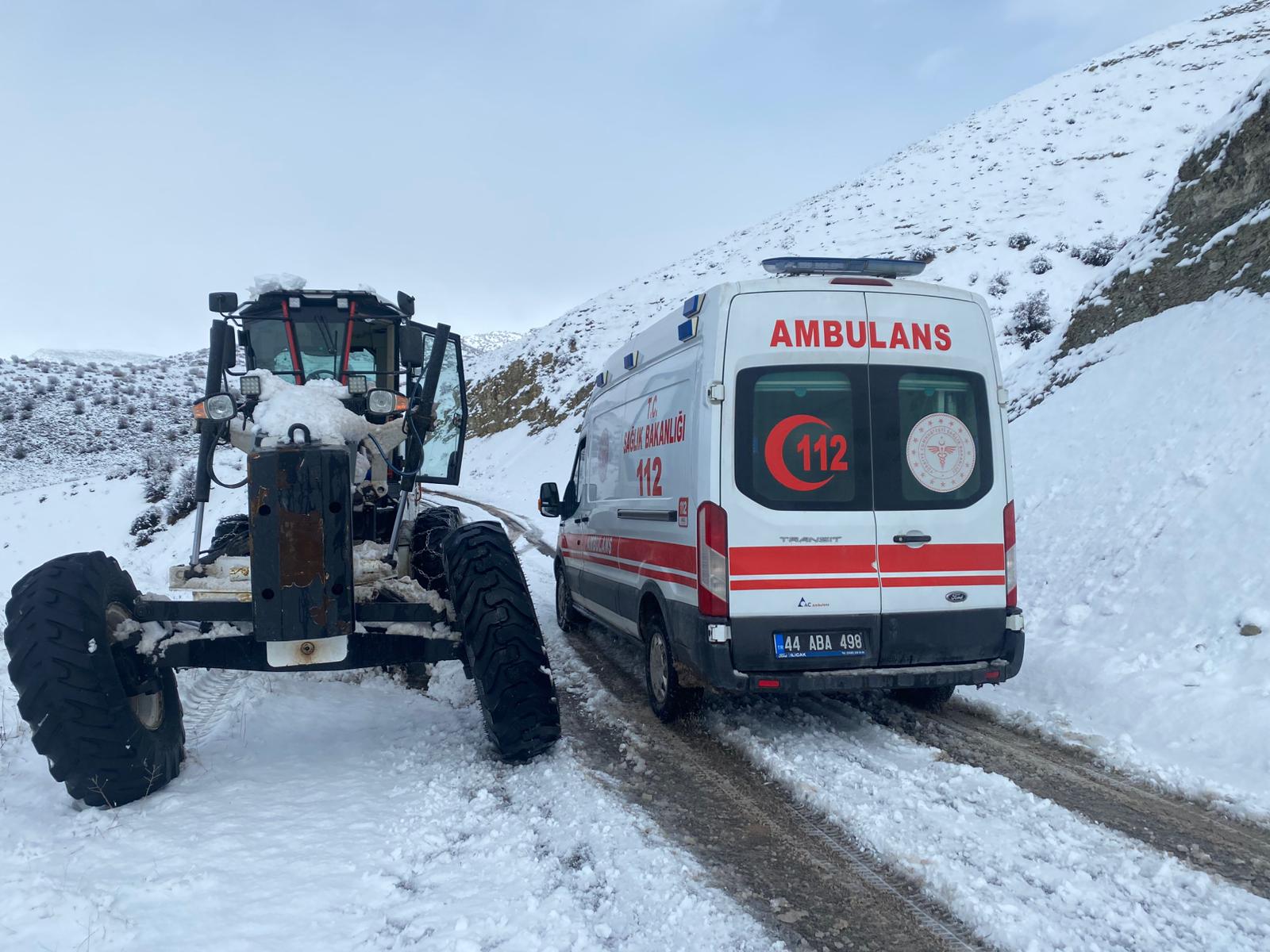 KAR ENGELİNE GEÇİT YOK! BÜYÜKŞEHİR EKİPLERİ GECE GÜNDÜZ SAHADA