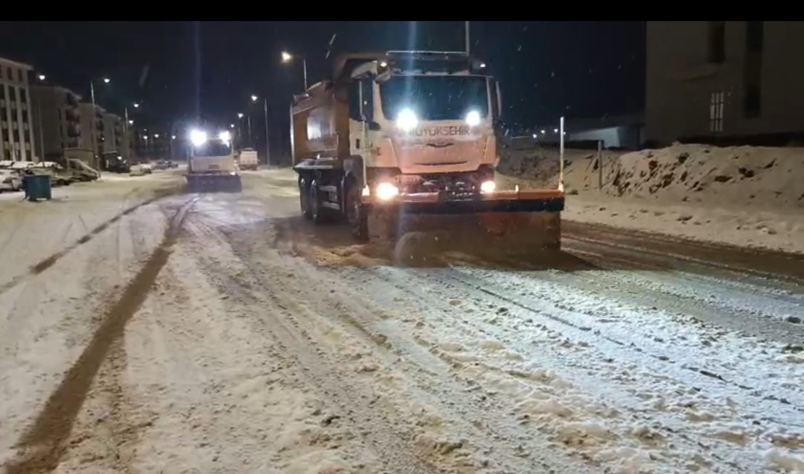 Karla Mücadele Seferberliği: 107 Mahallede 2 Bin 475 Kilometre Yol Ulaşıma Açıldı