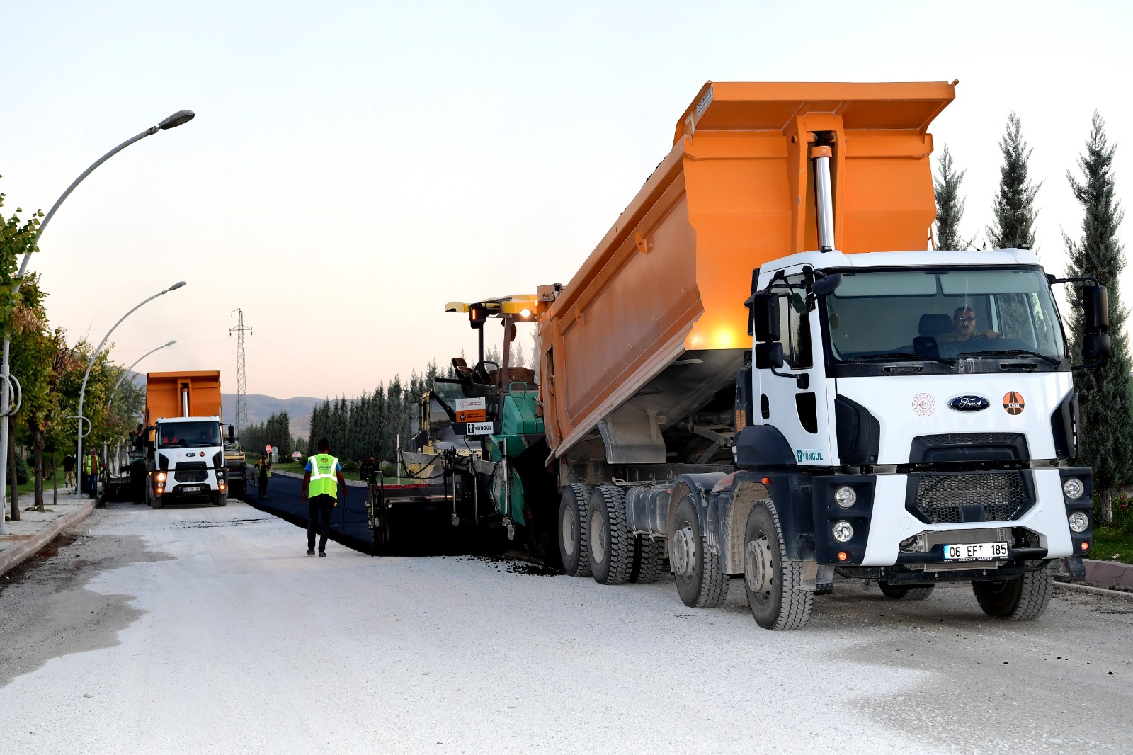 KUZEY KUŞAK YOLUNDA   İncelemelerde Bulunan Başkan Er,