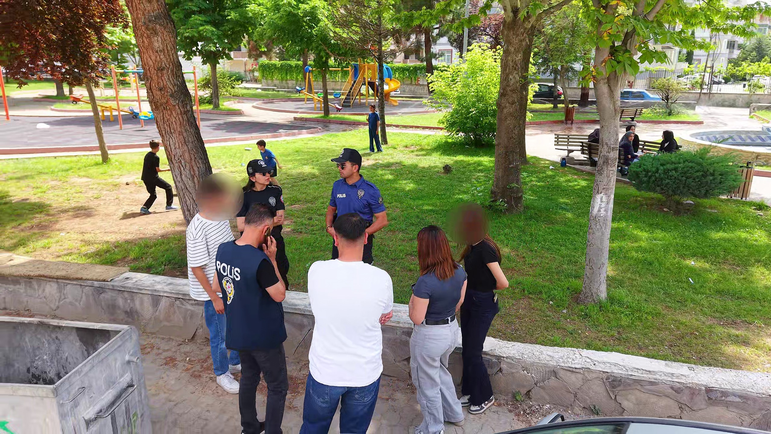 MALATYA'DA HUZURLU SOKAKLAR UYGULAMASI: 3 BİN 974 KİŞİ SORGULANDI.
