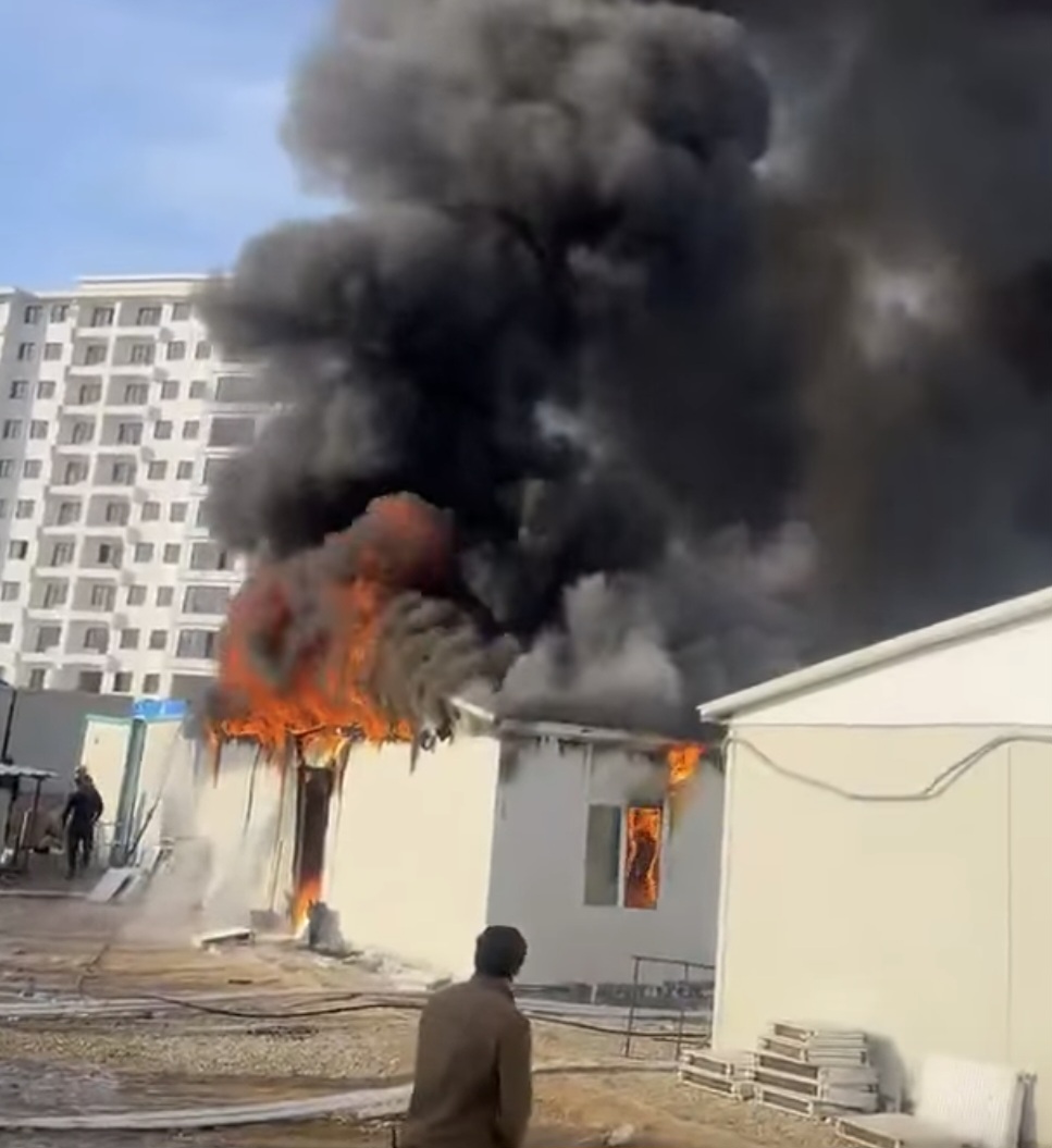 Malatya’da Konteyner Yangını Korkuttu: Can Kaybı Yok