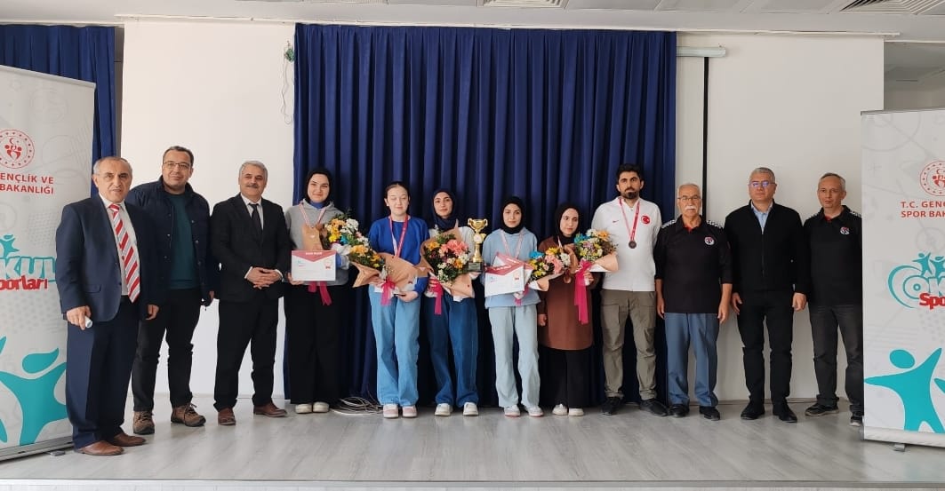 MALATYA’DA OKUL SPORLARI SATRANÇ İL BİRİNCİLERİ BELLİ OLDU