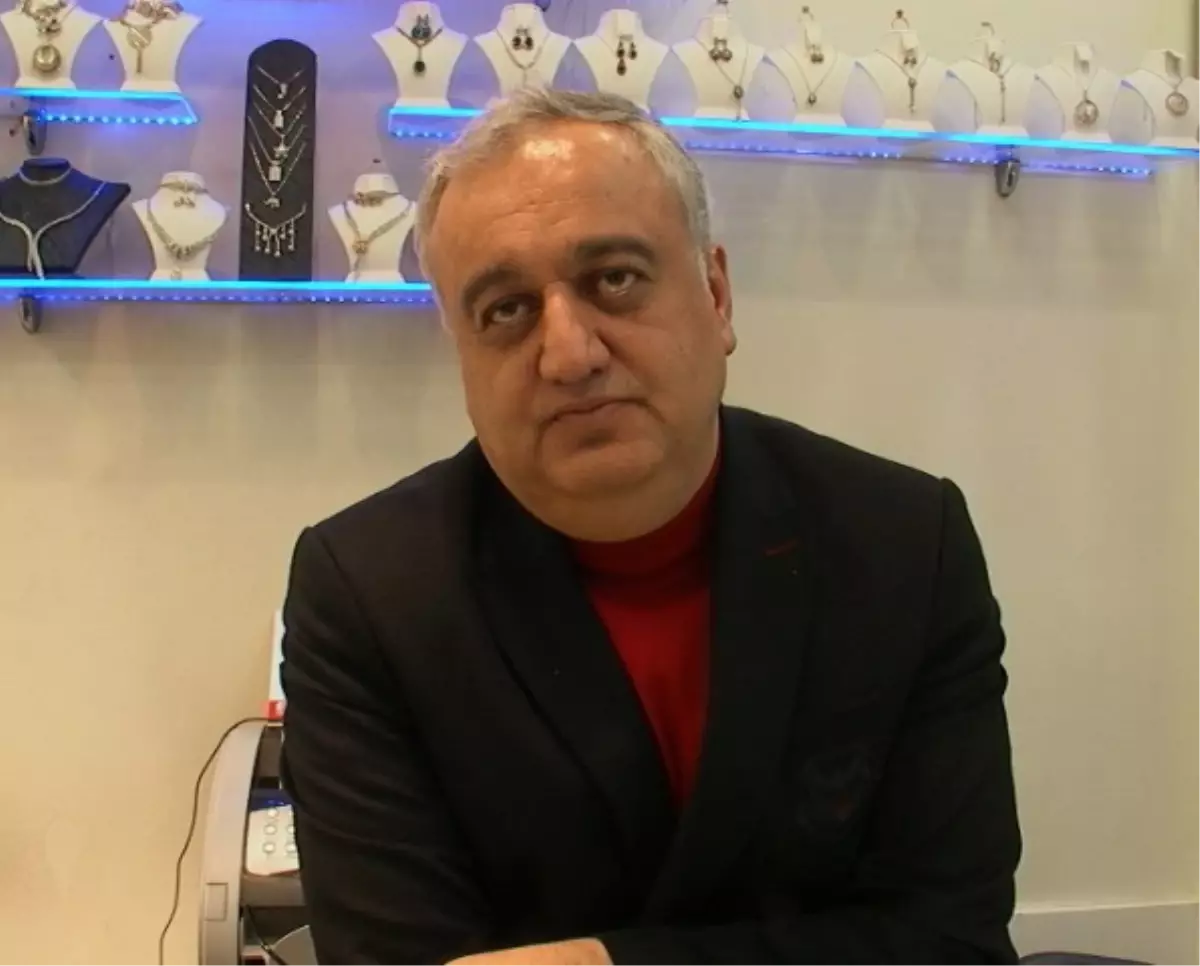 Malatya Esnafının Acı Kaybı: Kuyumcular Odası Başkanı Murat Özhüsrev Hayatını Kaybetti