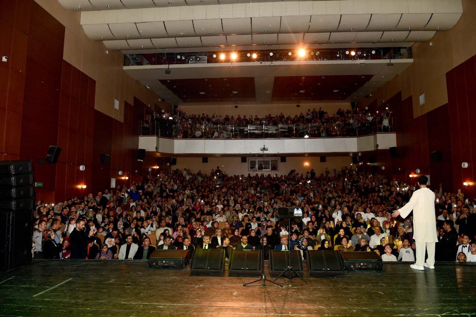 Malatyalılar İlahi Sanatçısı Fadıl Aydın ile Manevi Bir Gece Yaşadı