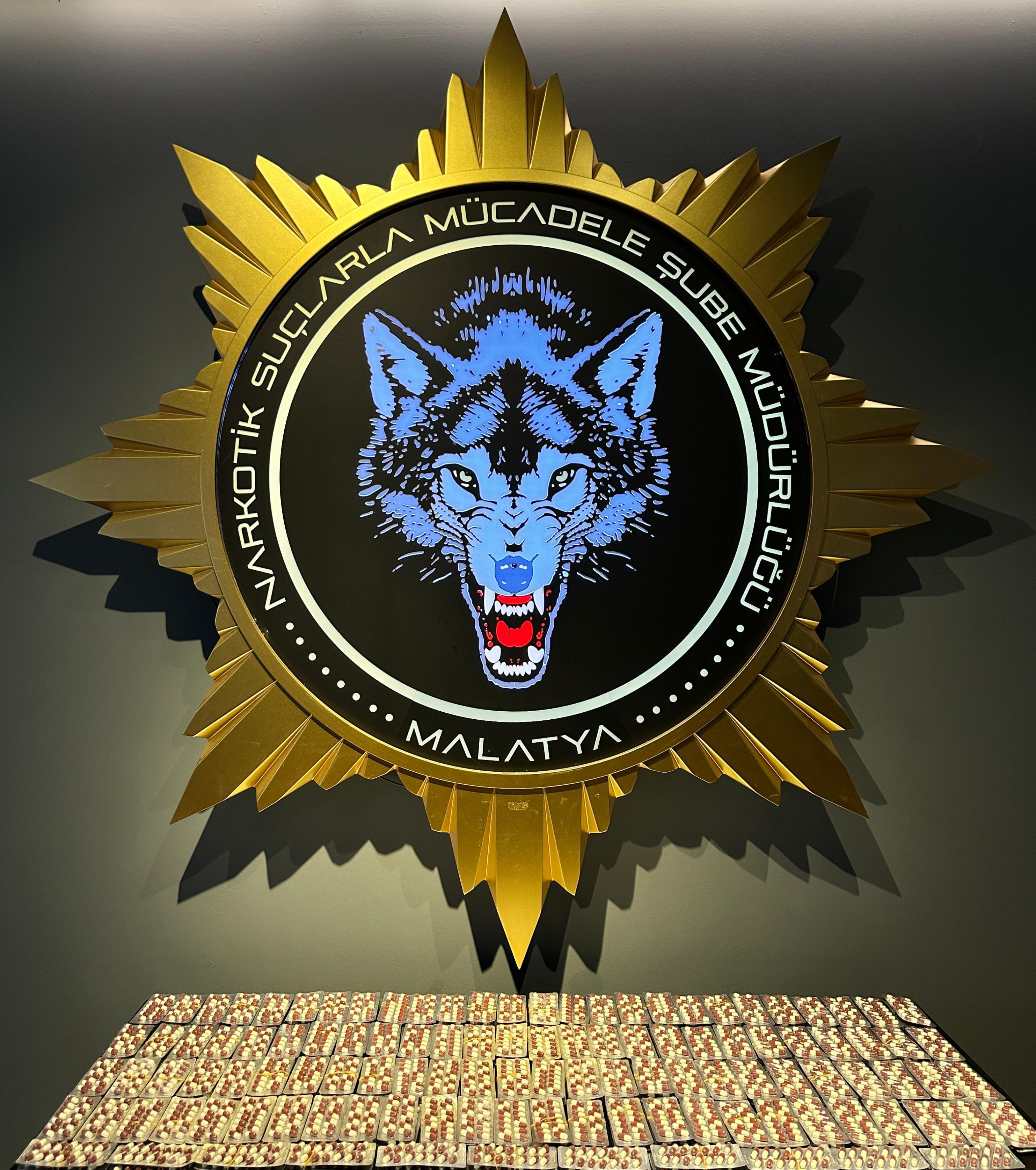 Narkotik’ten Sokak Satıcılarına Darbe: 3 Bin 644 Sentetik Ecza Ele Geçirildi