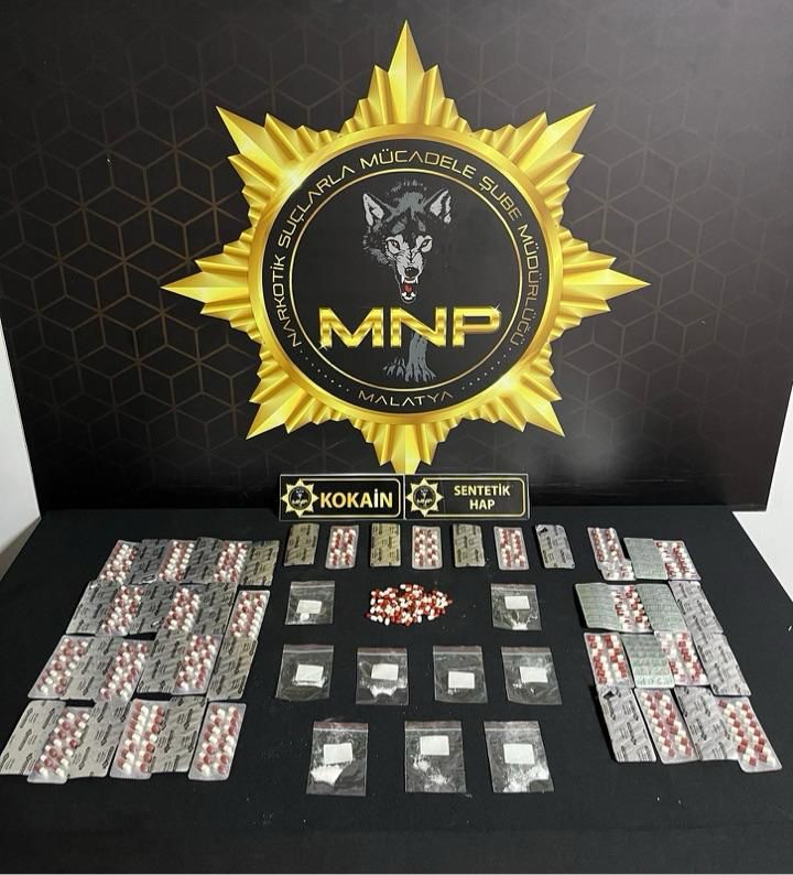 Sokak Satıcılarına Şafak Baskını: Çok Sayıda Uyuşturucu Ele Geçirildi