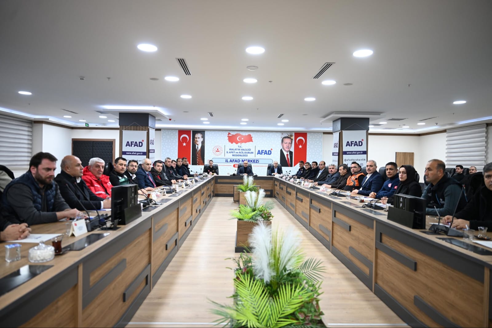 Vali Seddar Yavuz Başkanlığında Afet Koordinasyon Toplantısı Gerçekleştirildi