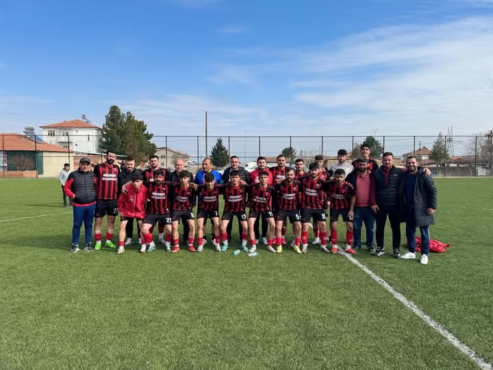 YAZIHAN SPOR AKÇADAĞ SPOR KARŞILAŞMASINDA DOSTLUK KAZANDI..