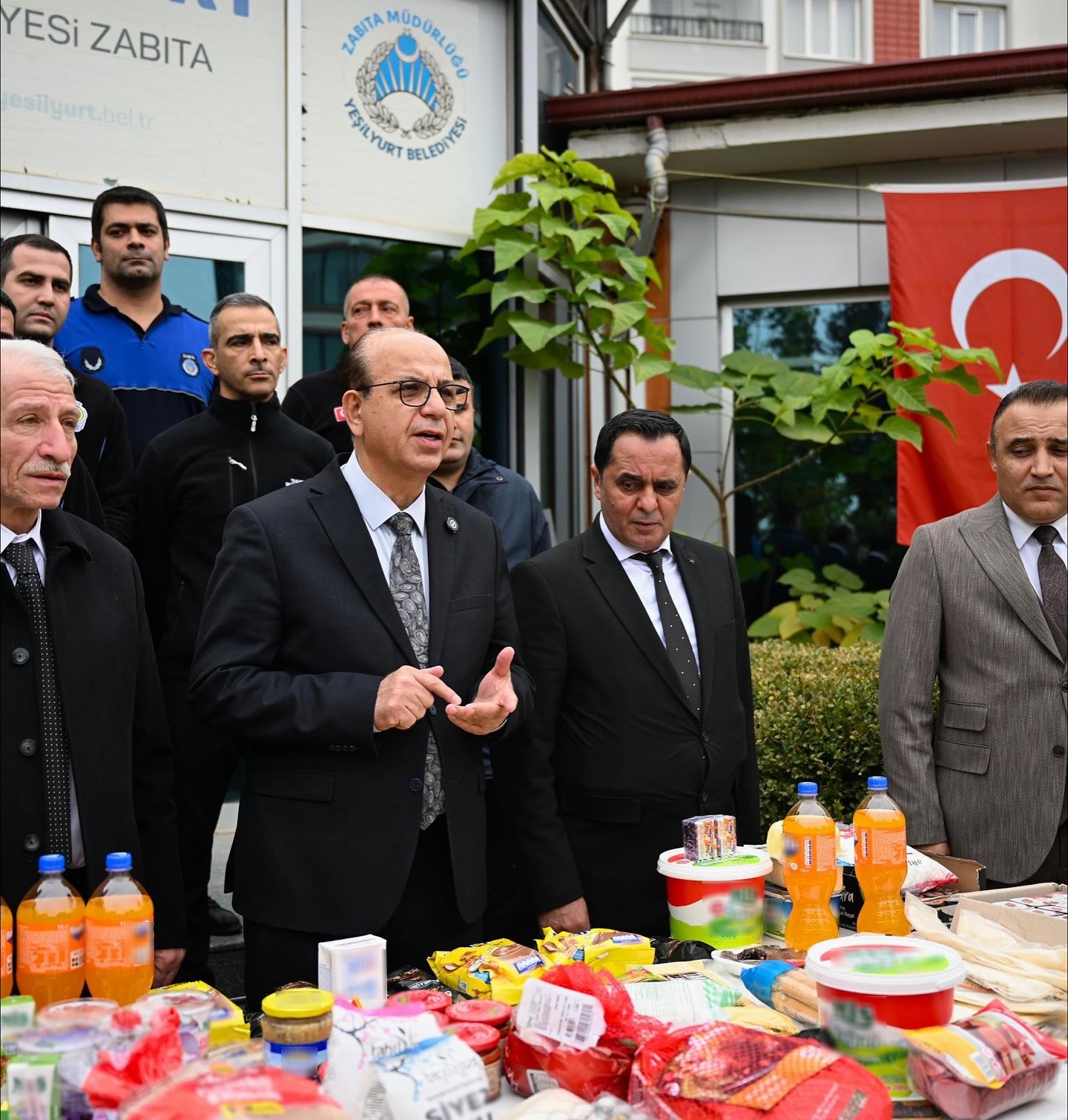 Yeşilyurt Belediyesi, Son Kullanım Tarihi Geçmiş Ürünlere Karşı Denetimleri Sıklaştırdı