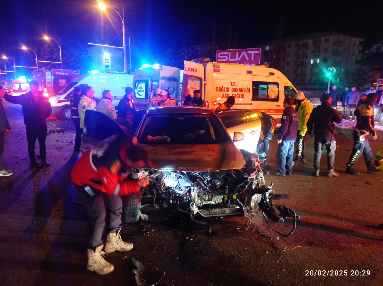 Yeşilyurt İlçemiz Turgut Özal Bulvarı üzerinde Trafik Kazası