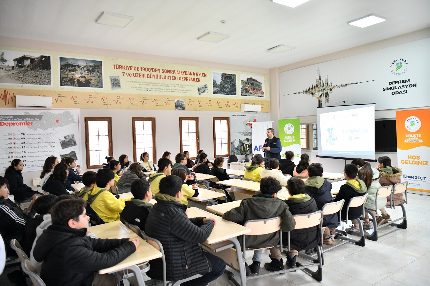 Yeşilyurt’ta Miniklere Depremde Hayat Kurtaran Eğitim