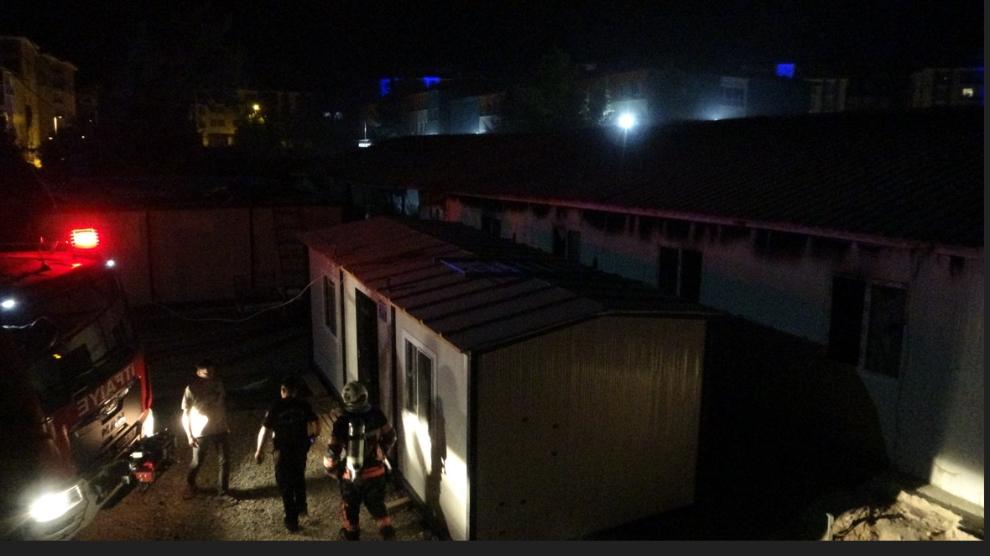 Yeşilyurt’ta Şantiye Alanında Yangın Paniği: Yaralanan Yok