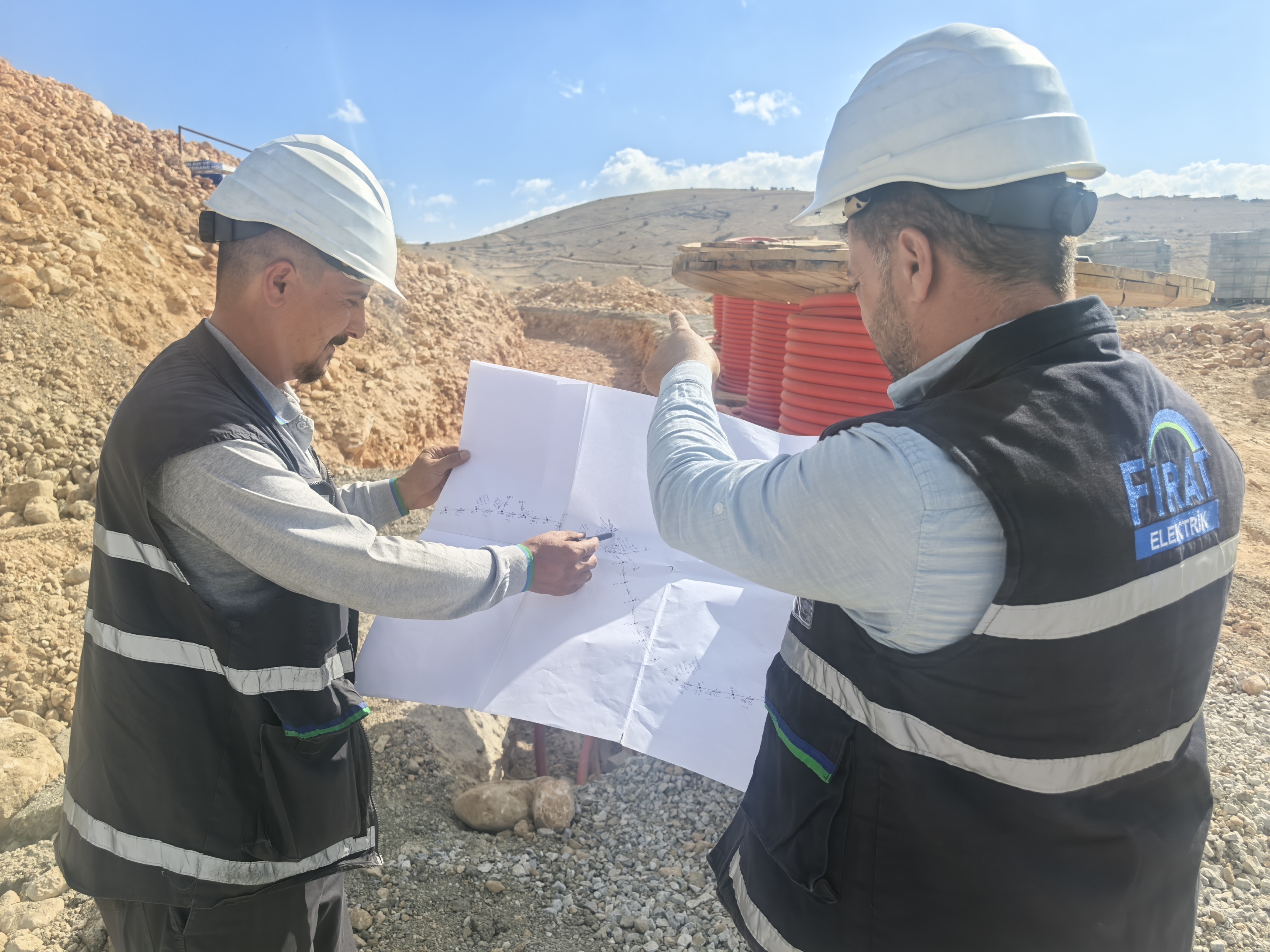 Yeşilyurt’un Enerji Altyapısı Fırat EDAŞ Yatırımıyla Güçleniyor