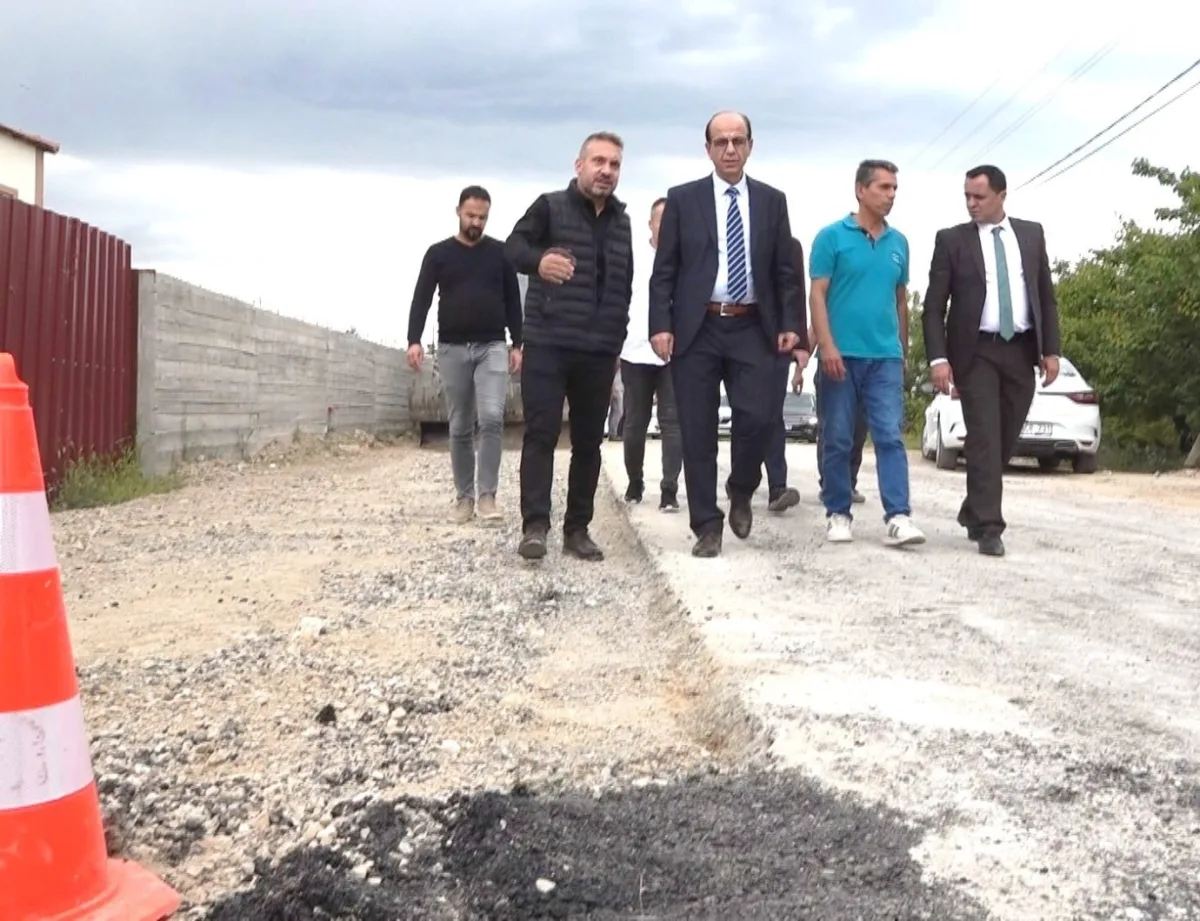 YEŞİLYURT’UN KIRSAL MAHALLELERİNDEKİ ULAŞIM AĞI GÜÇLÜ YATIRIMLARLA YENİLENİYOR