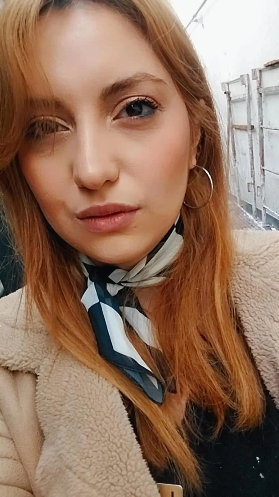 Dünyada ki nüfusun hemen hemen yarısını kadınlar oluşturur.