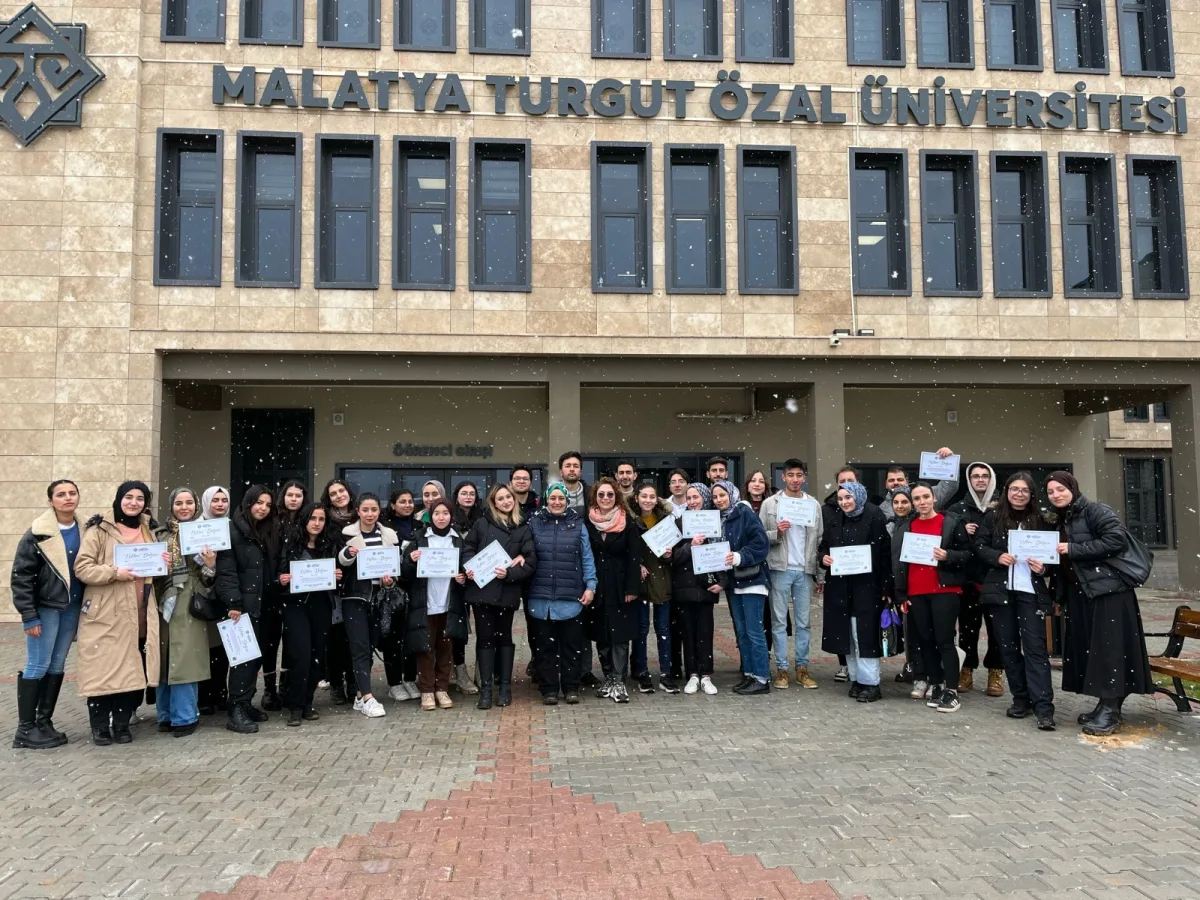 Malatya Turgut Özal Üniversitesi'nde Fidan Dikme Etkinliği Gerçekleşti