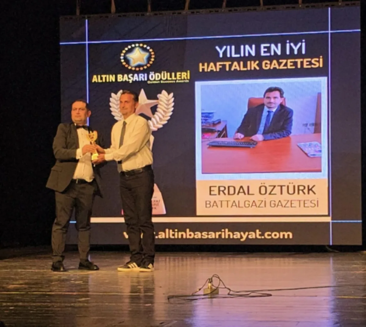 Battalgazi Gazetesi'ne Altın Başarı Ödülü
