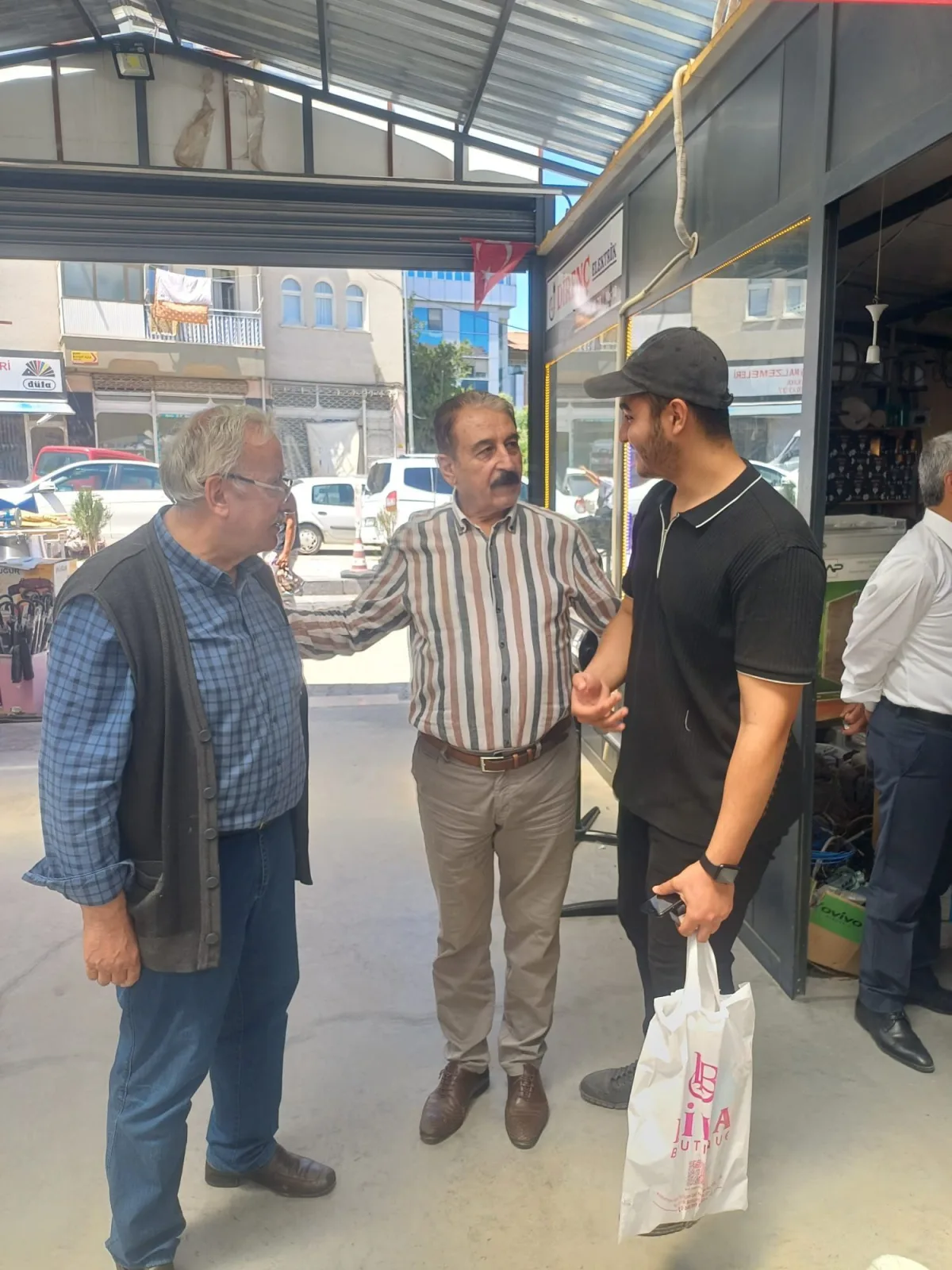 MESOB Başkanı Keskin'den Bayram Ziyaretleri: "Birlik ve Dayanışma Ruhuyla Ayaktayız"