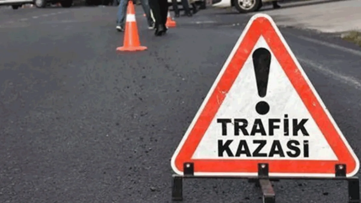 Alper Tunga Caddesi Altın Kayısı Bulvarı Üzeri Trafik Kazası
