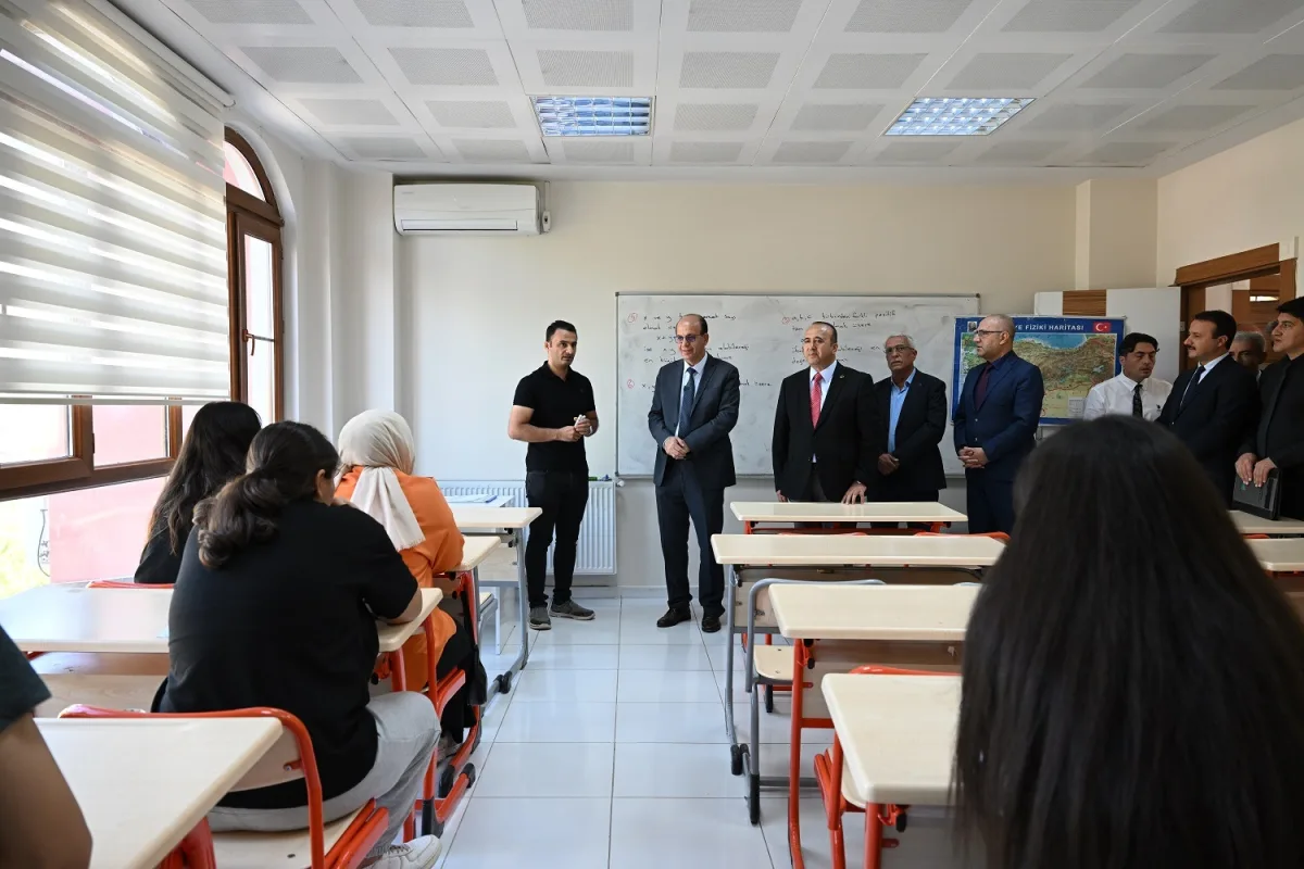 YEŞİLYURT BELEDİYESİNİN ‘EĞİTİME DESTEK’ PROJESİNDEN 31 ÖĞRENCİ YARARLANACAK
